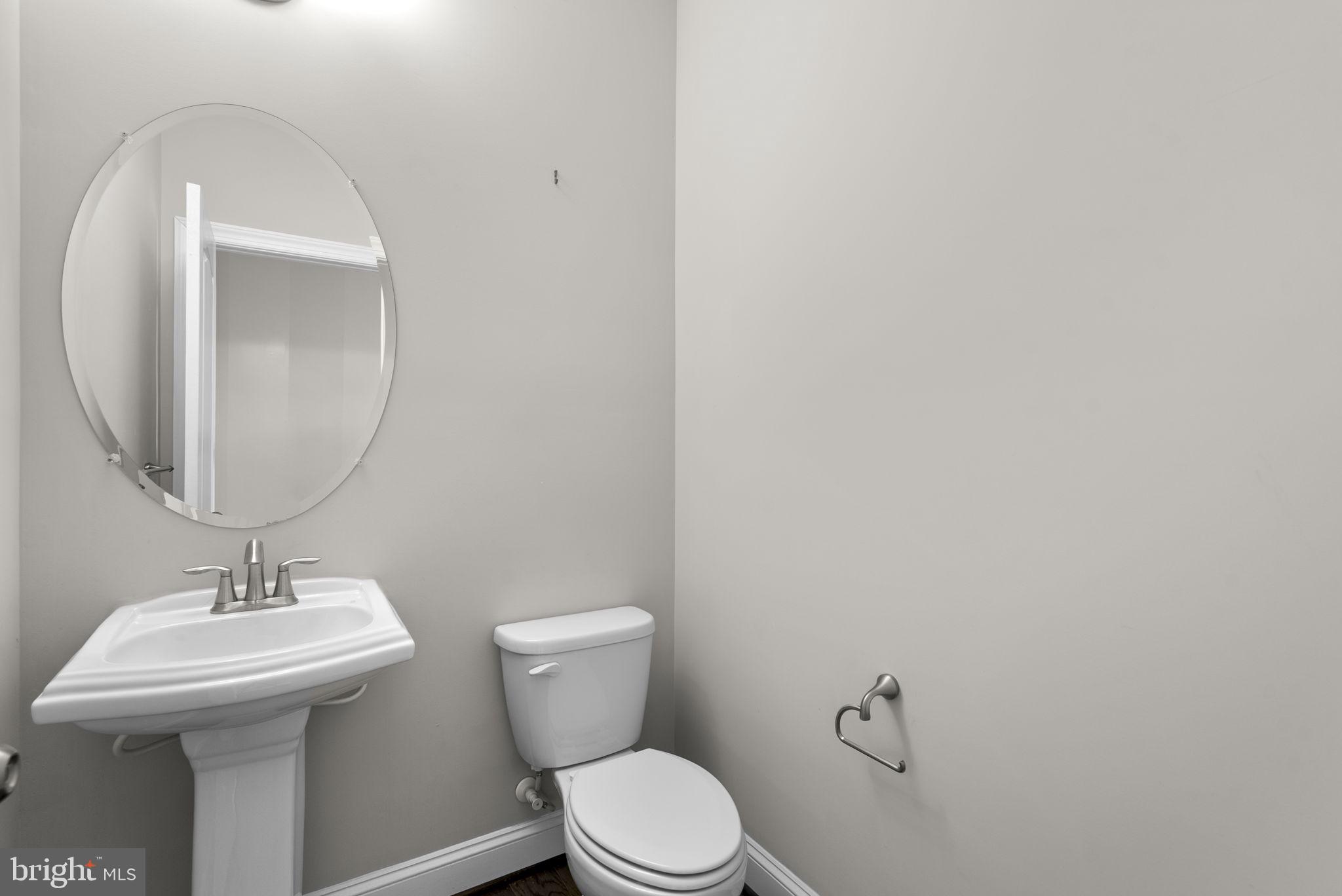 ANNAPOLIS TOWNES AT NEAL FARM - Residential