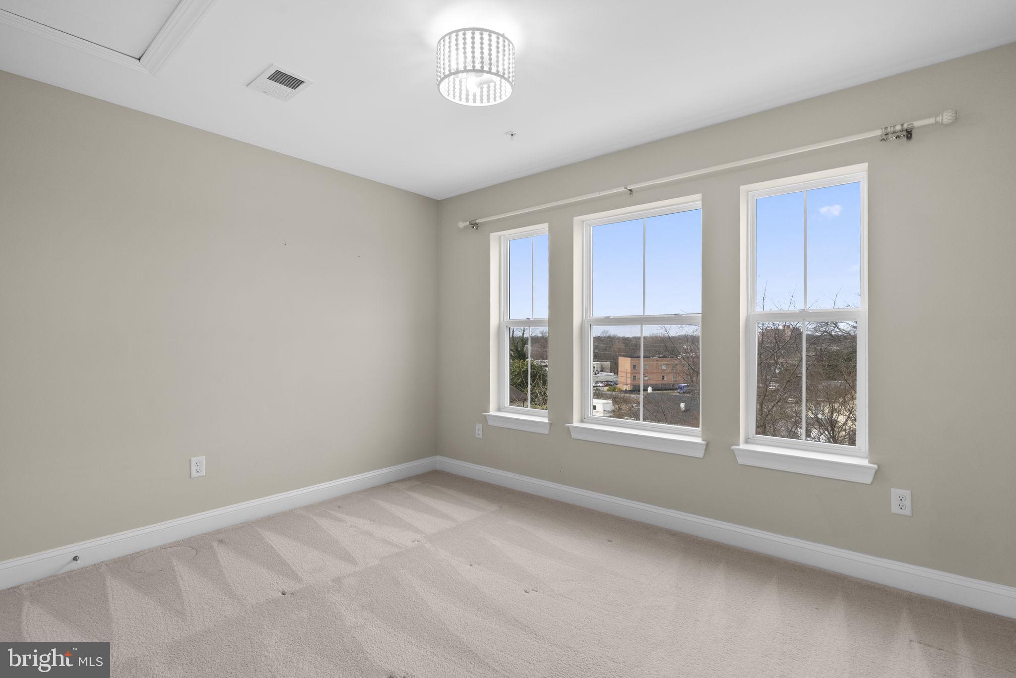 ANNAPOLIS TOWNES AT NEAL FARM - Residential