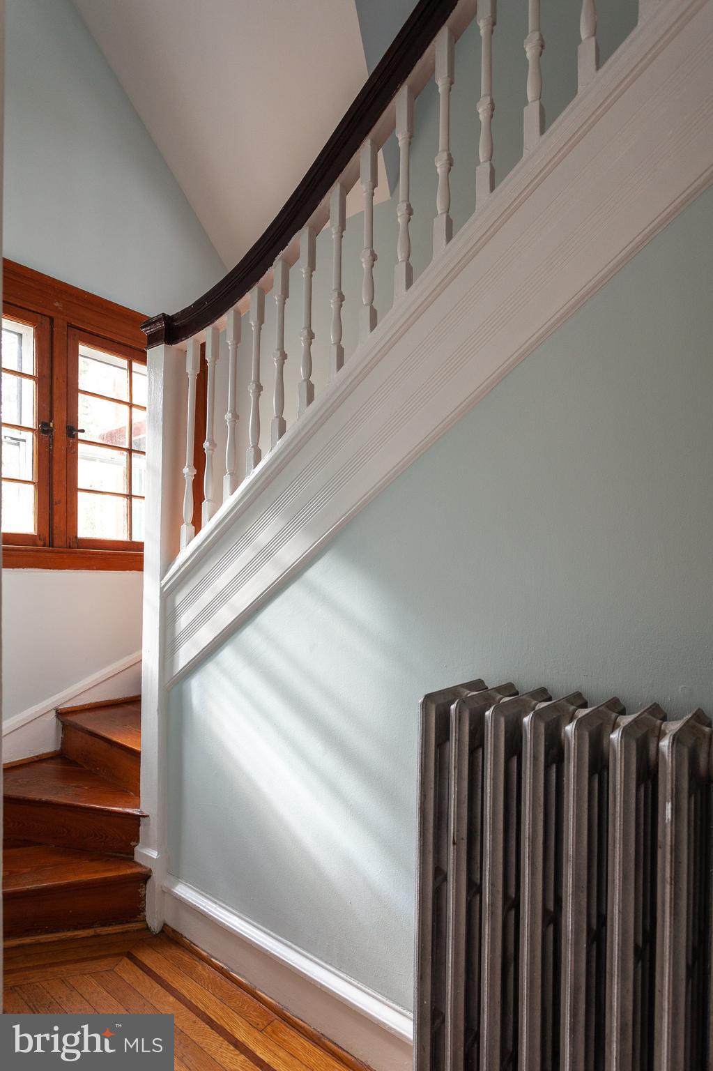 ROLAND PARK - Residential