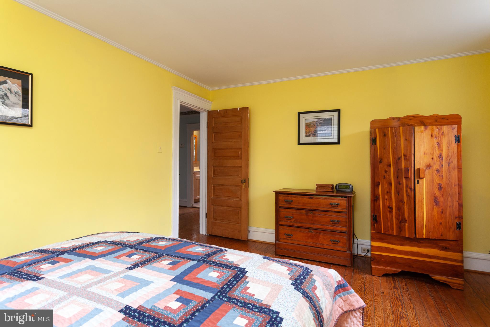 ROLAND PARK - Residential