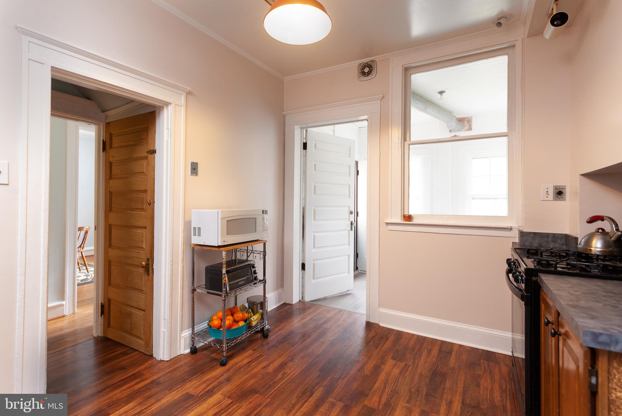 ROLAND PARK - Residential