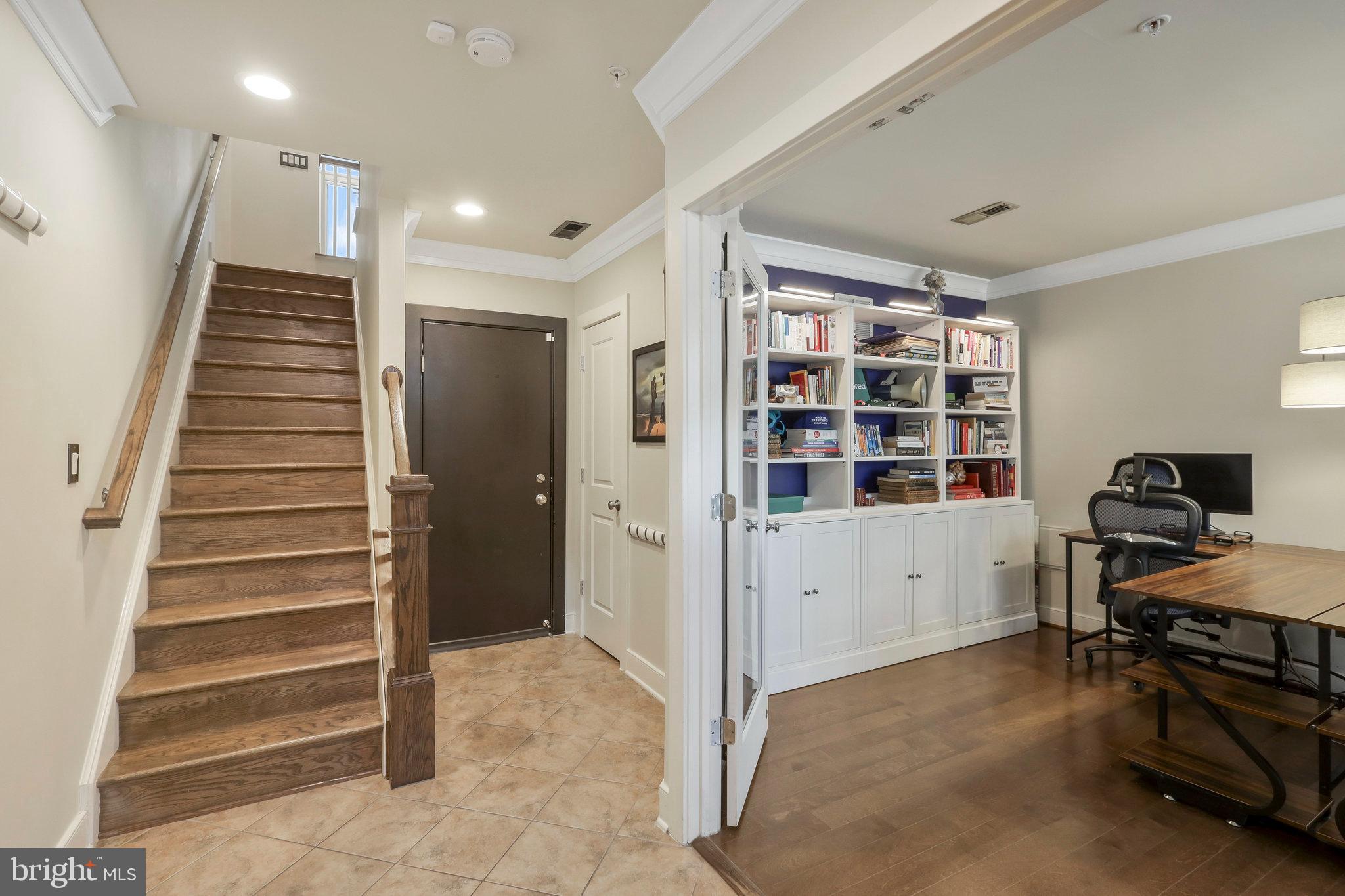335 I STREET SE