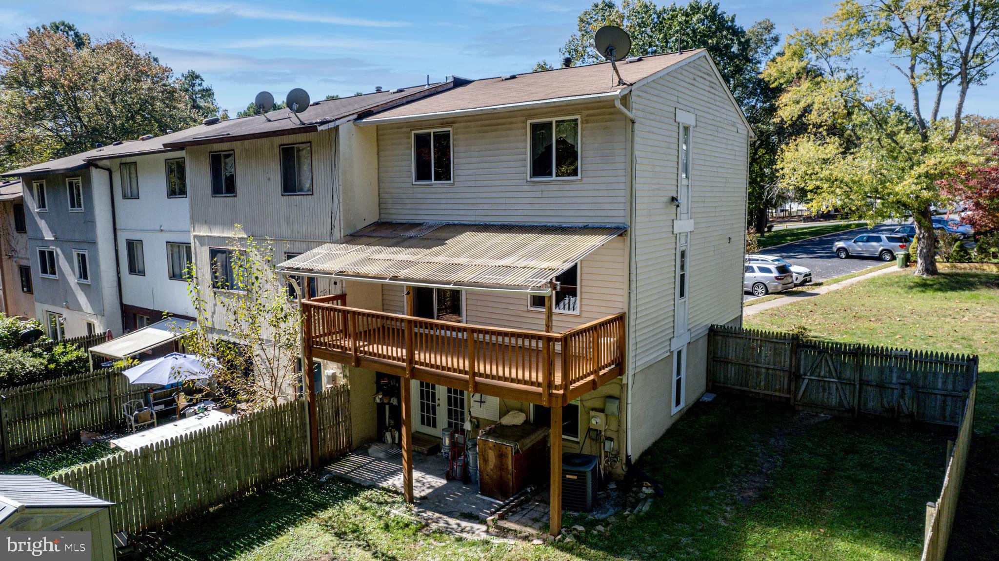 LAKE RIDGE - Residential