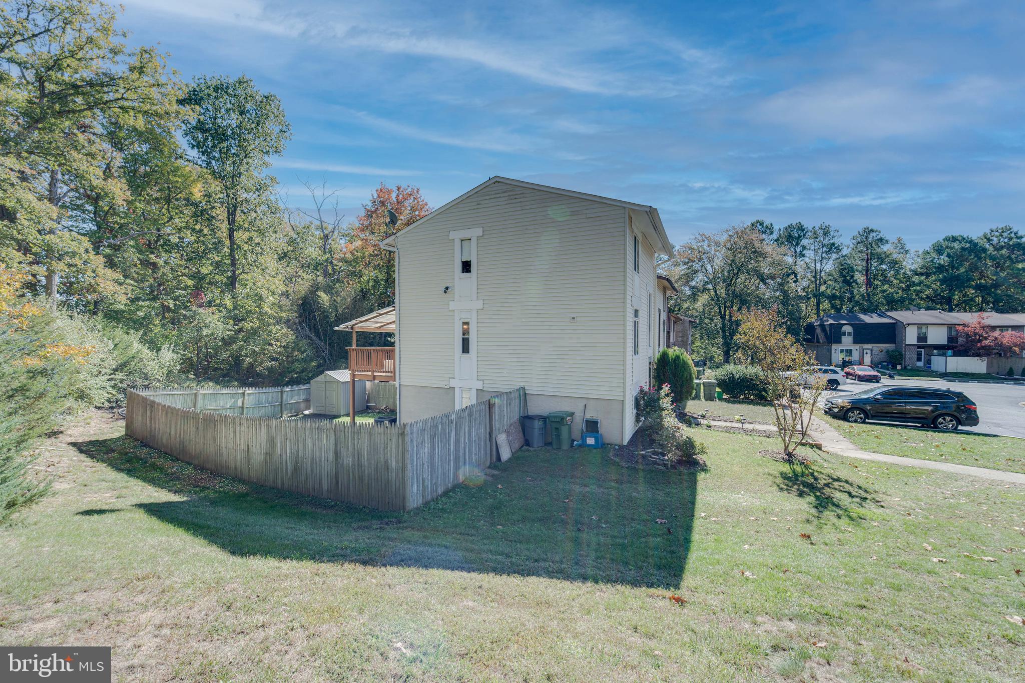 LAKE RIDGE - Residential