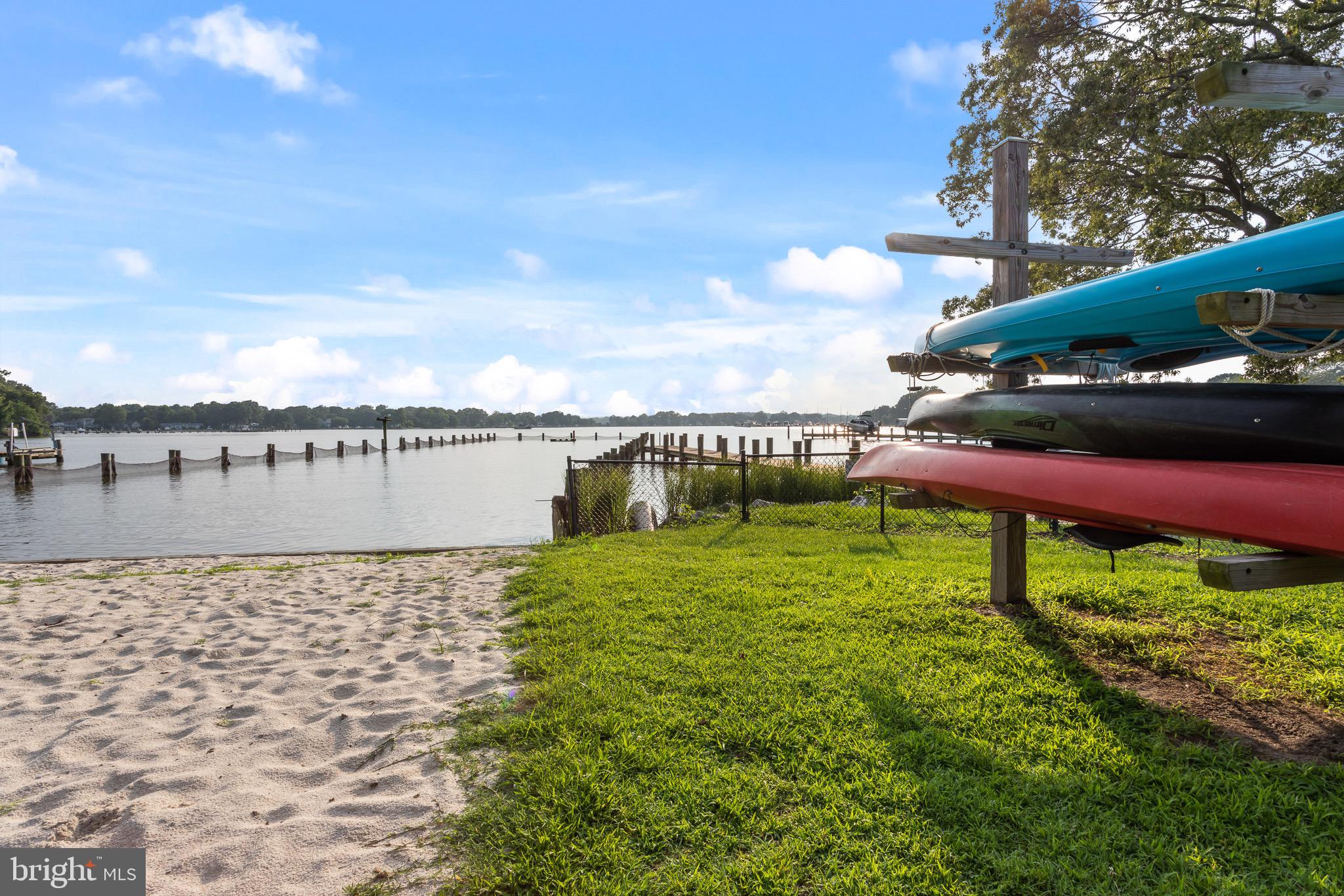 AVALON SHORES - Residential