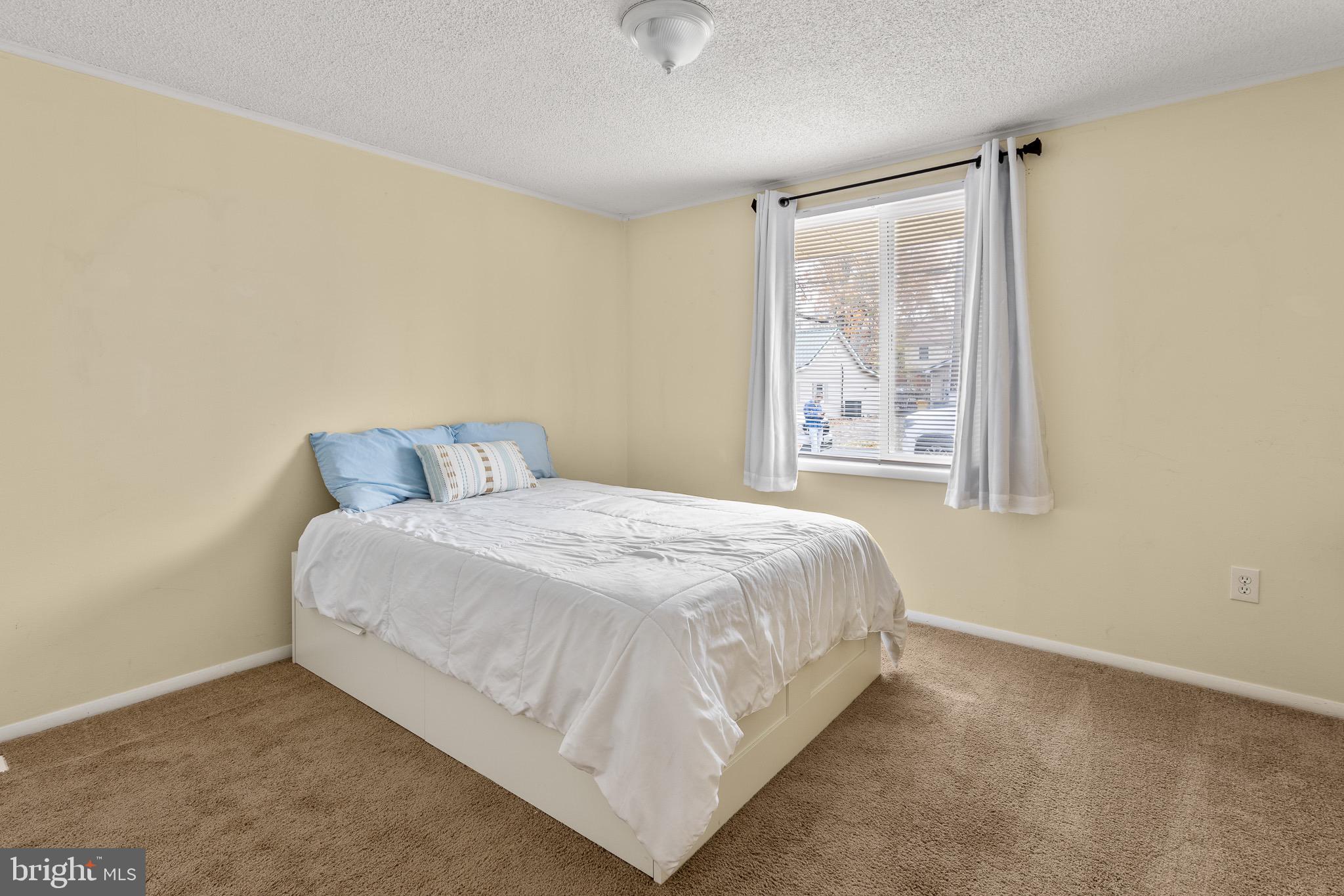 AVALON SHORES - Residential