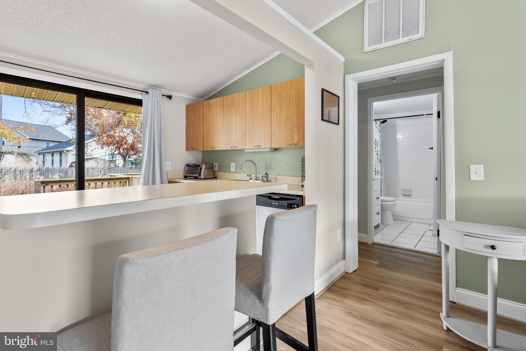 AVALON SHORES - Residential