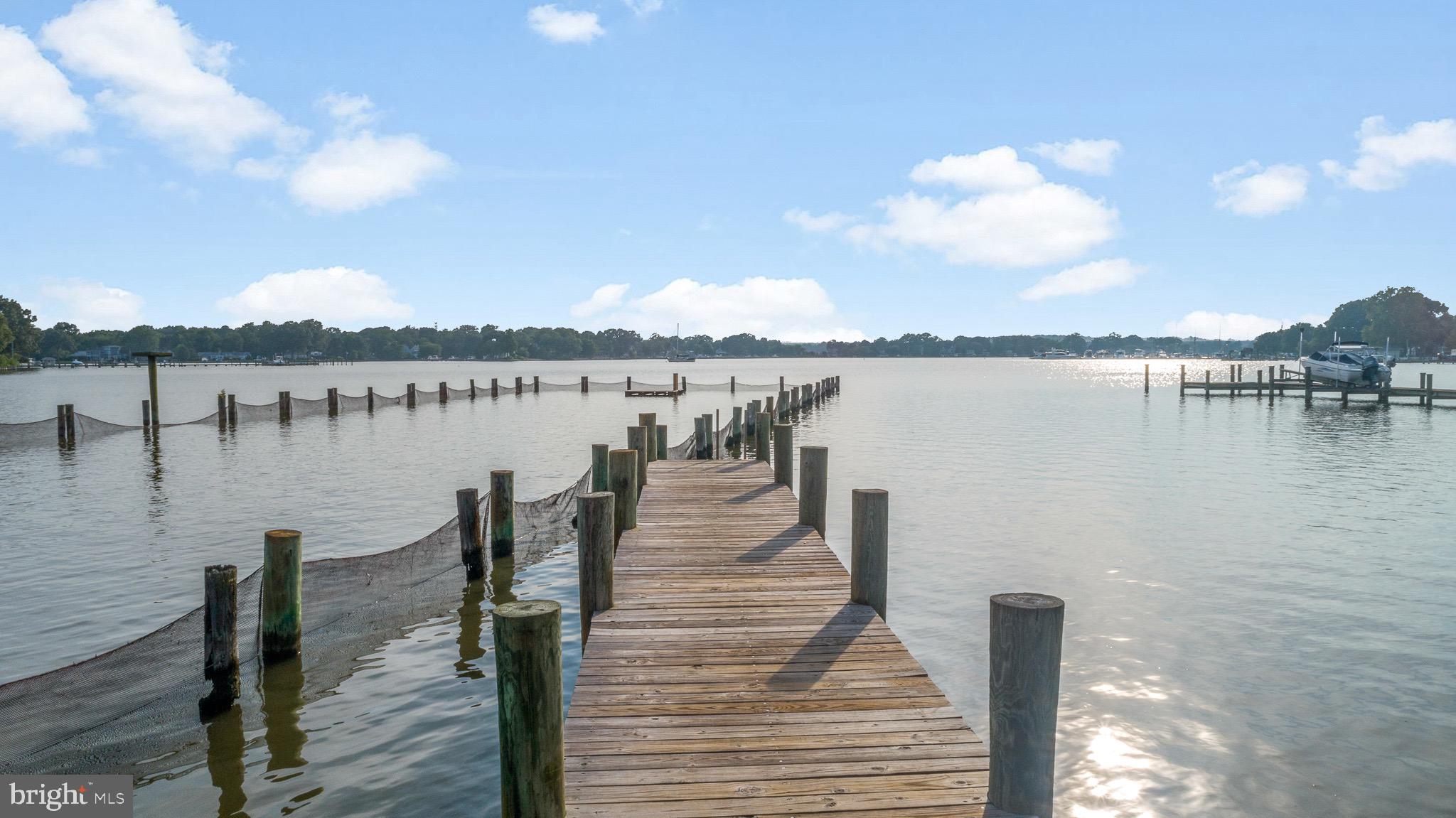 AVALON SHORES - Residential