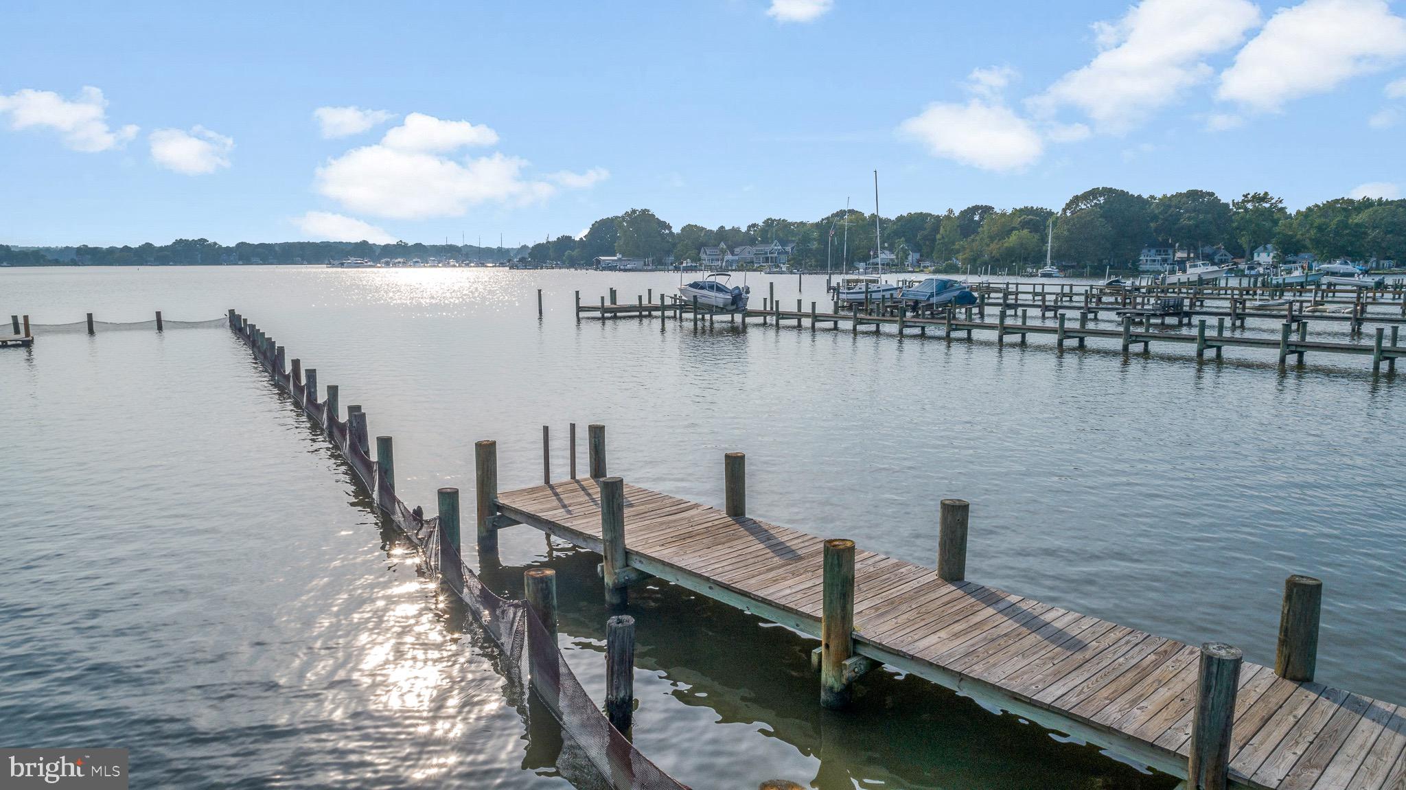 AVALON SHORES - Residential