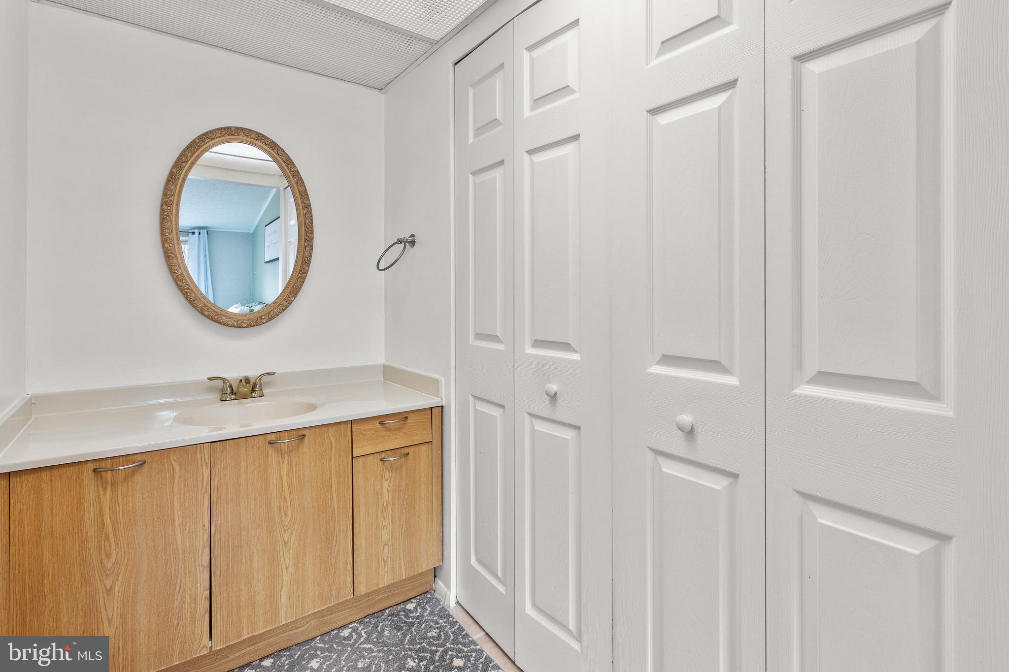 AVALON SHORES - Residential