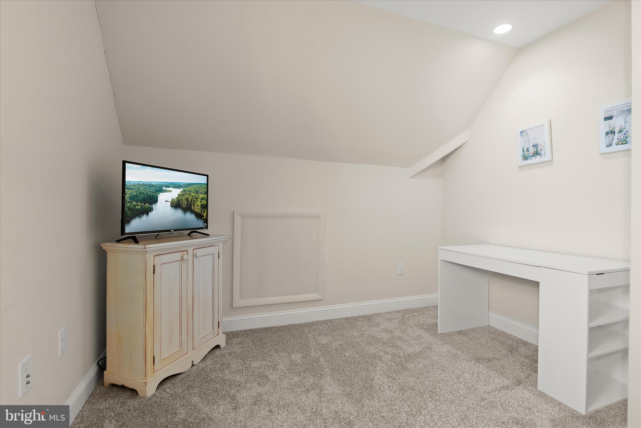 LONG POINT - Residential