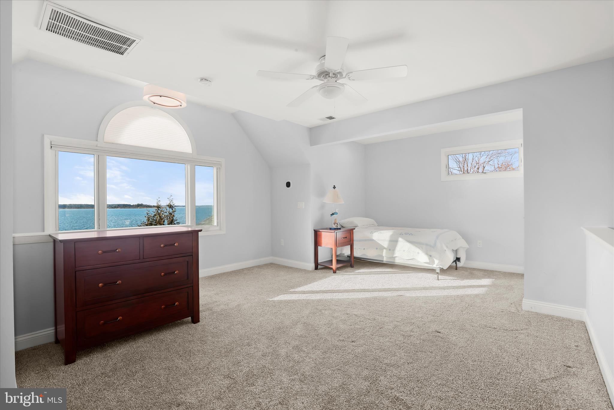 LONG POINT - Residential