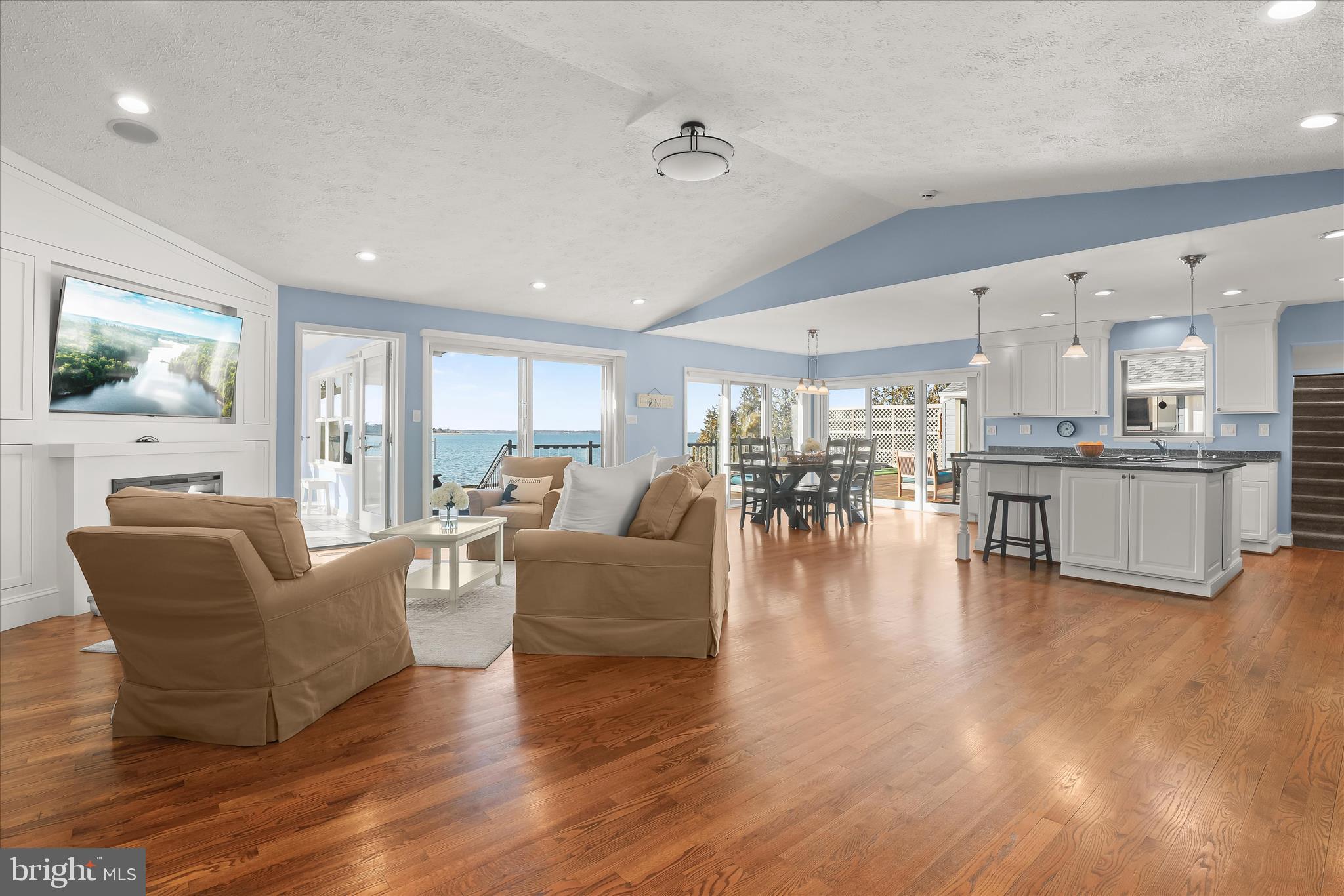 LONG POINT - Residential