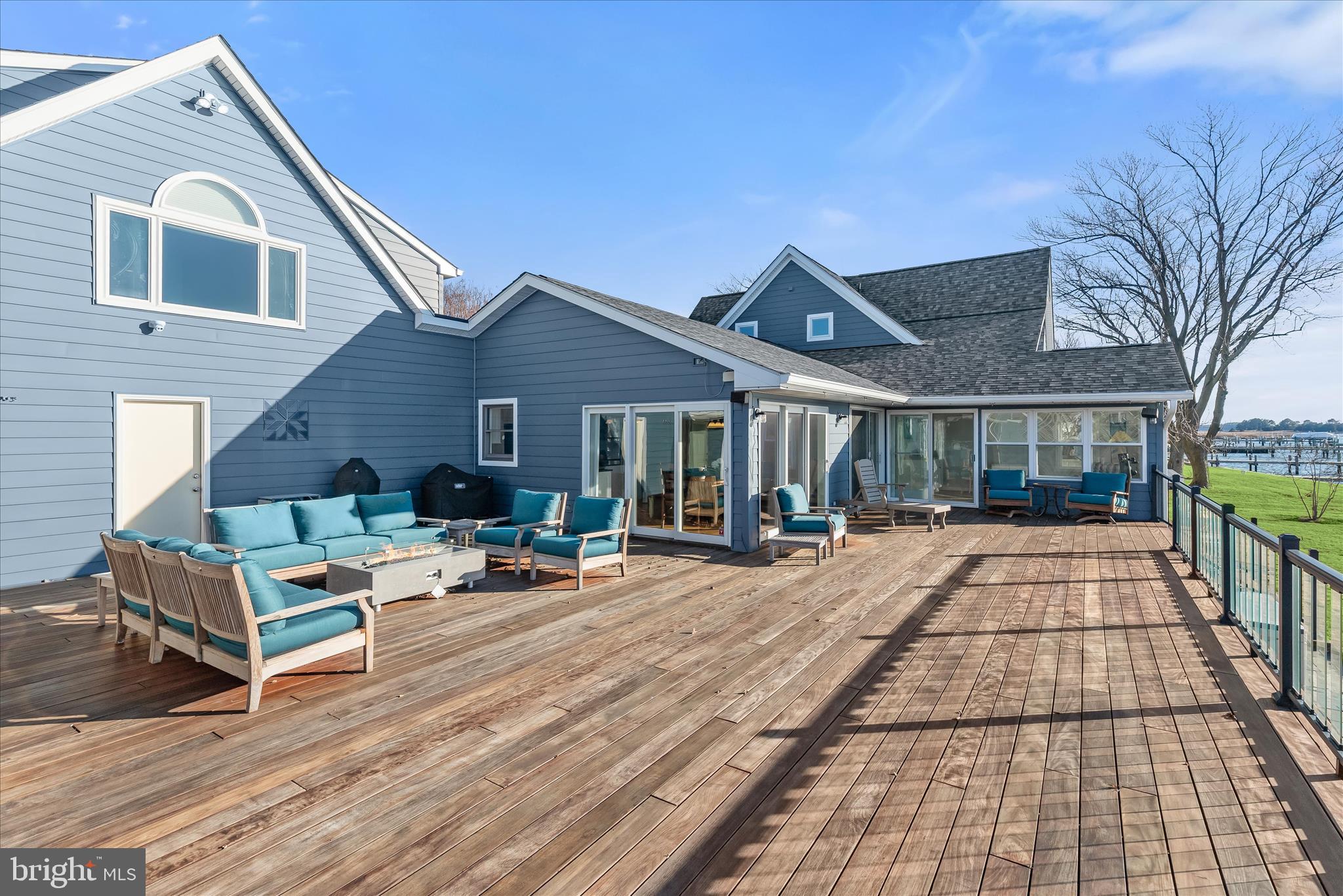 LONG POINT - Residential