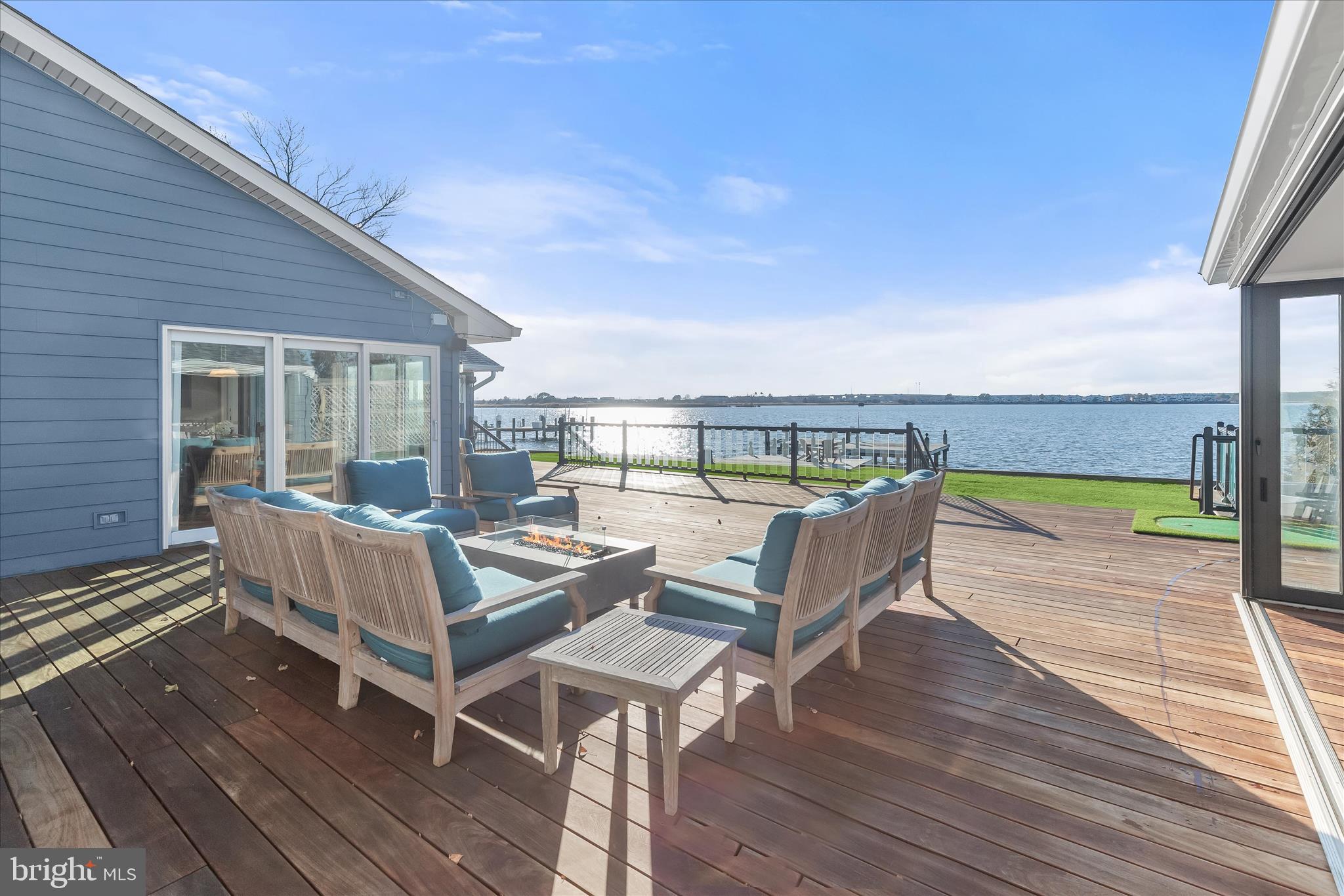 LONG POINT - Residential