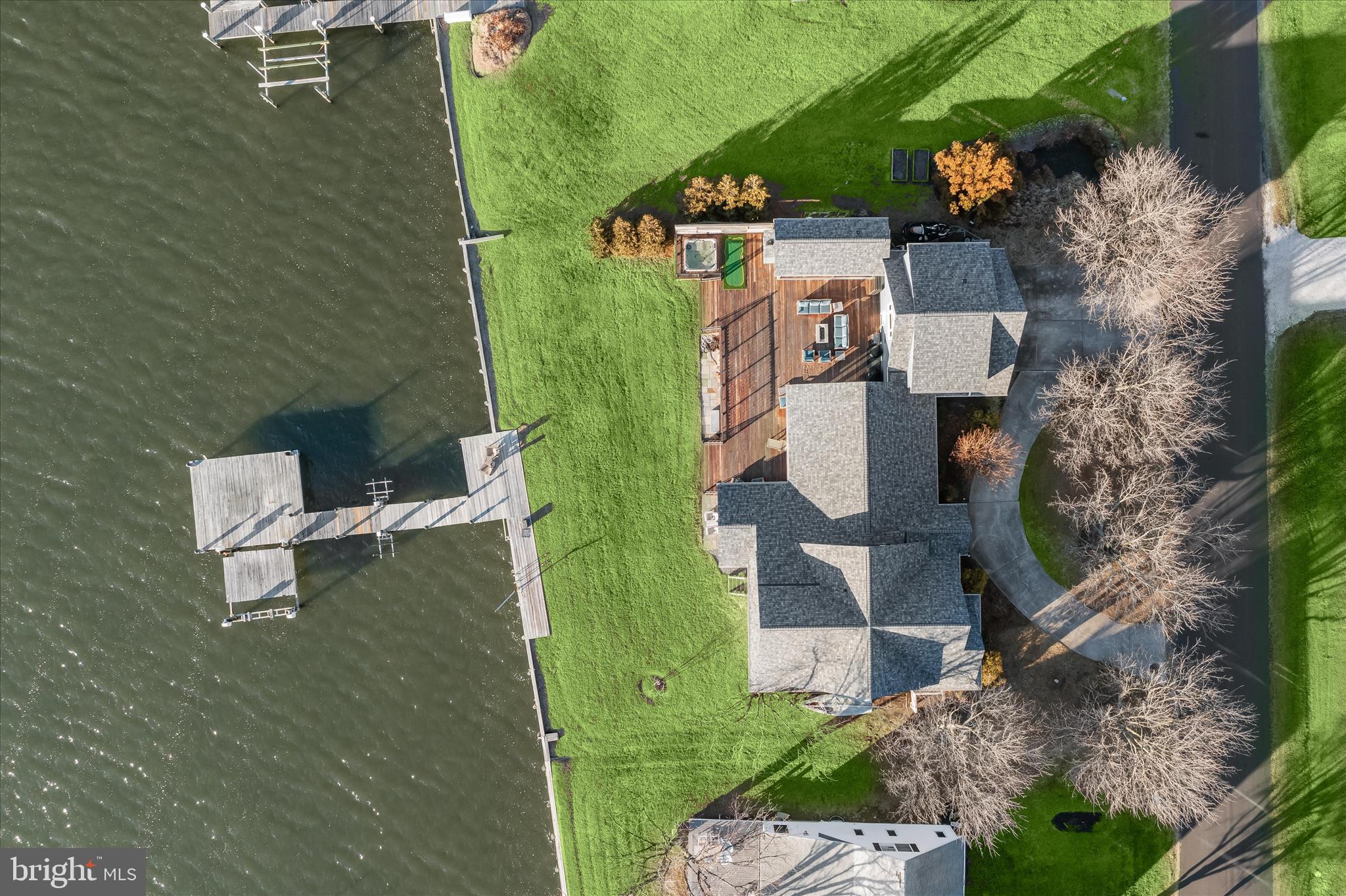 LONG POINT - Residential