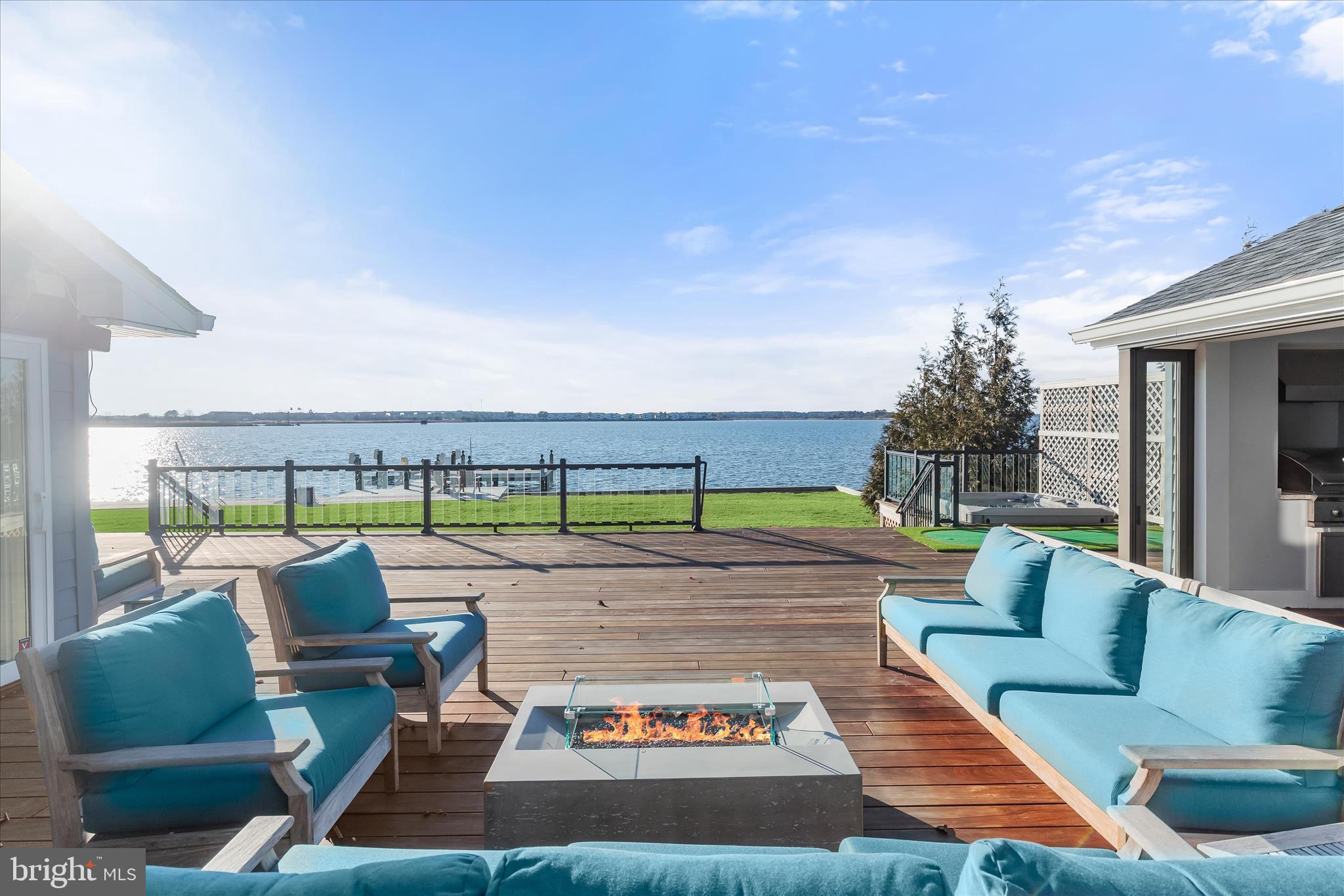 LONG POINT - Residential