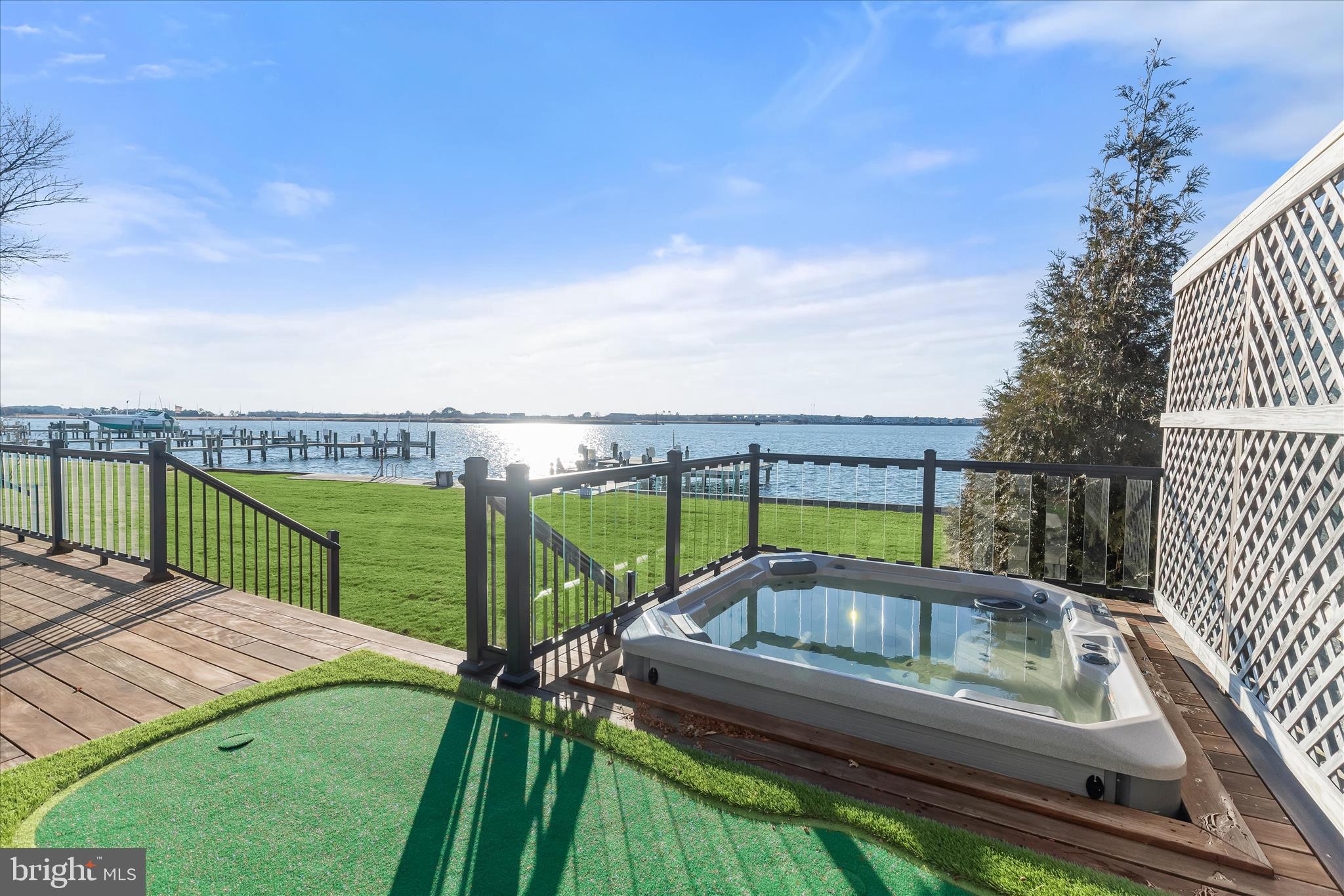 LONG POINT - Residential