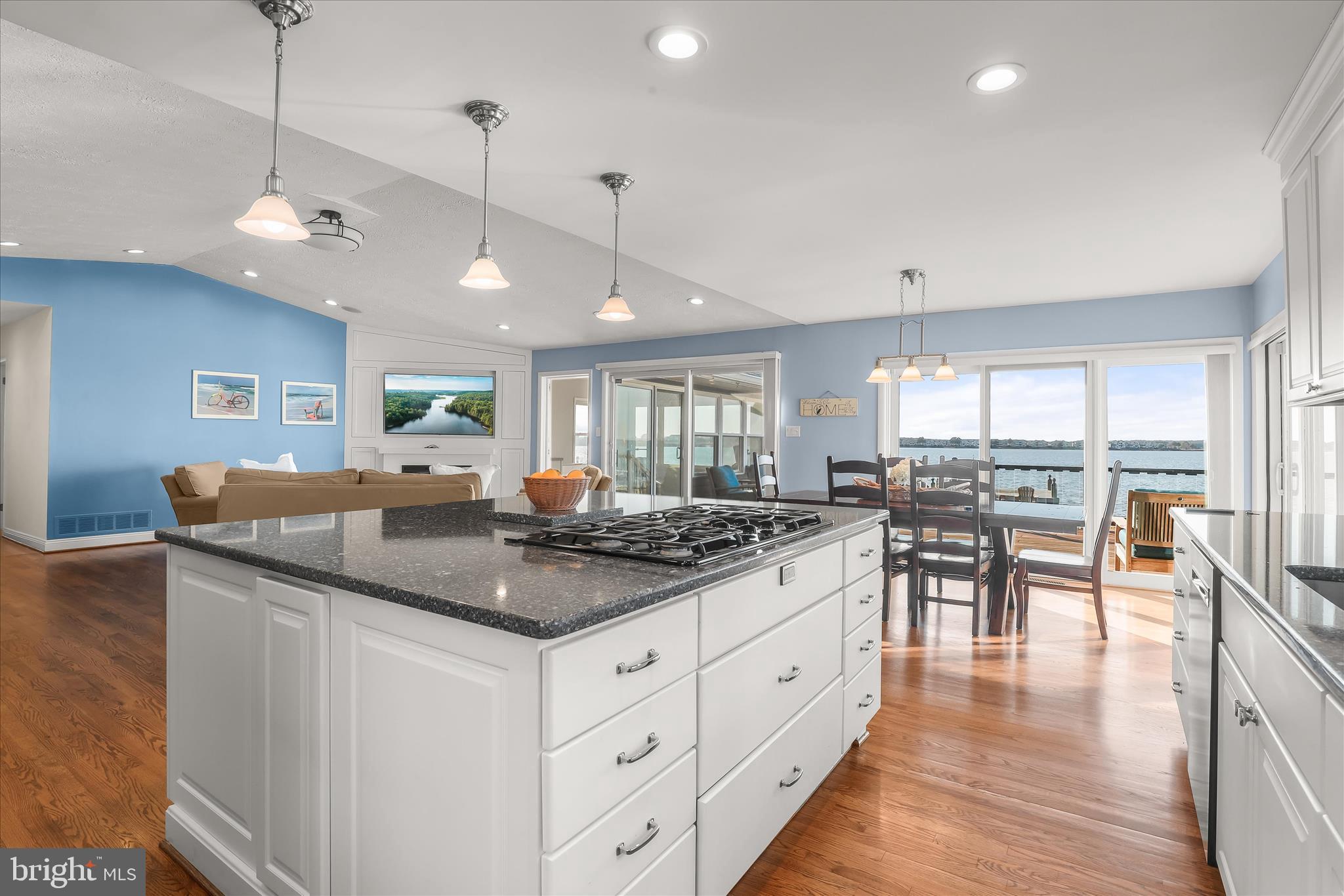 LONG POINT - Residential