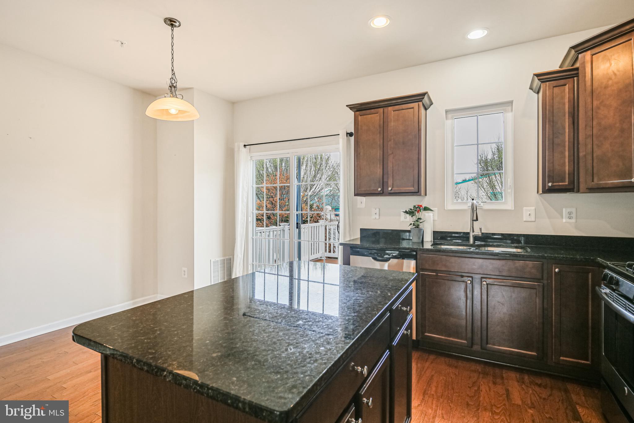 TANYARD SPRINGS TOWNHOMES - Residential