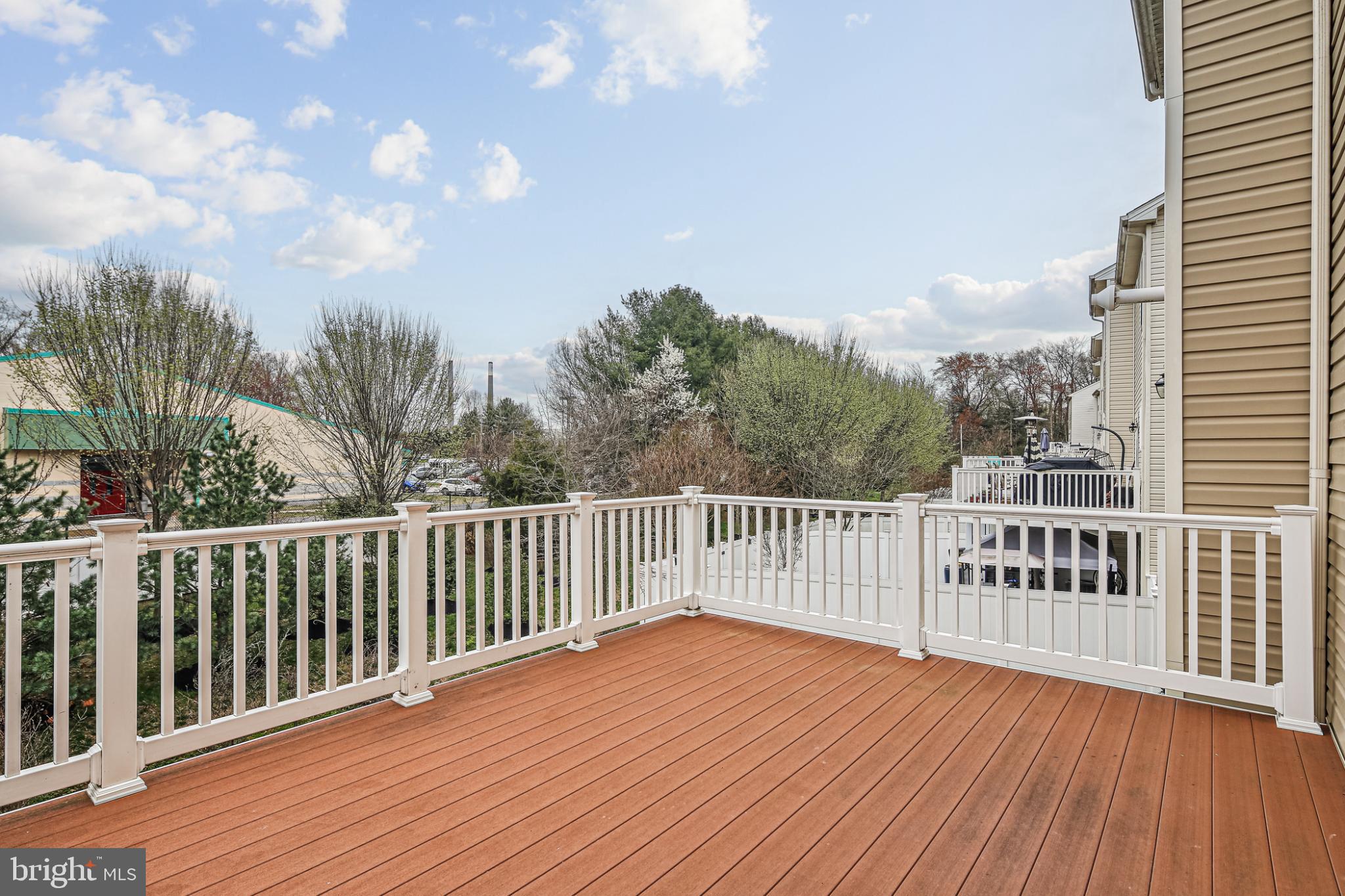 TANYARD SPRINGS TOWNHOMES - Residential