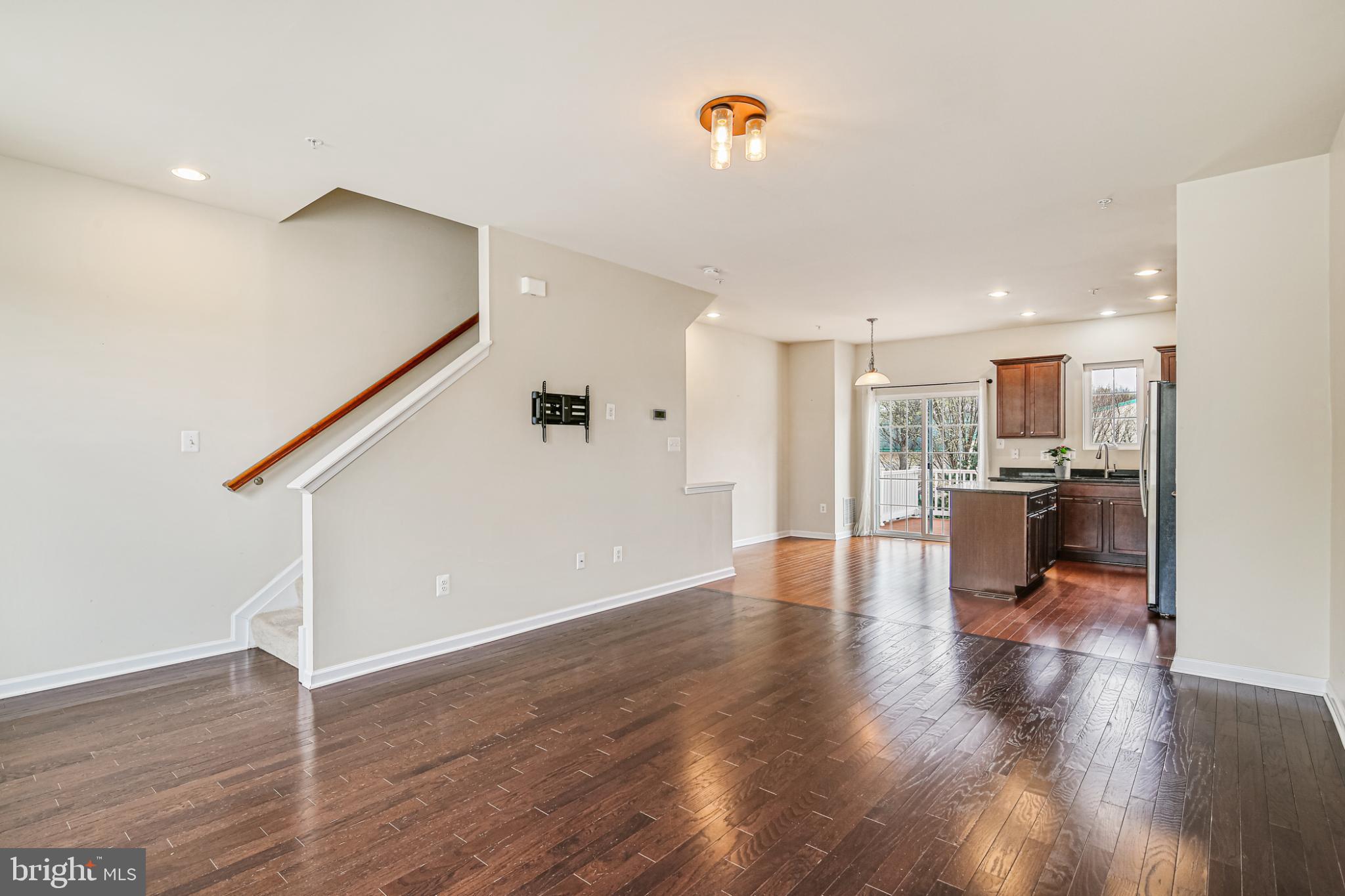 TANYARD SPRINGS TOWNHOMES - Residential