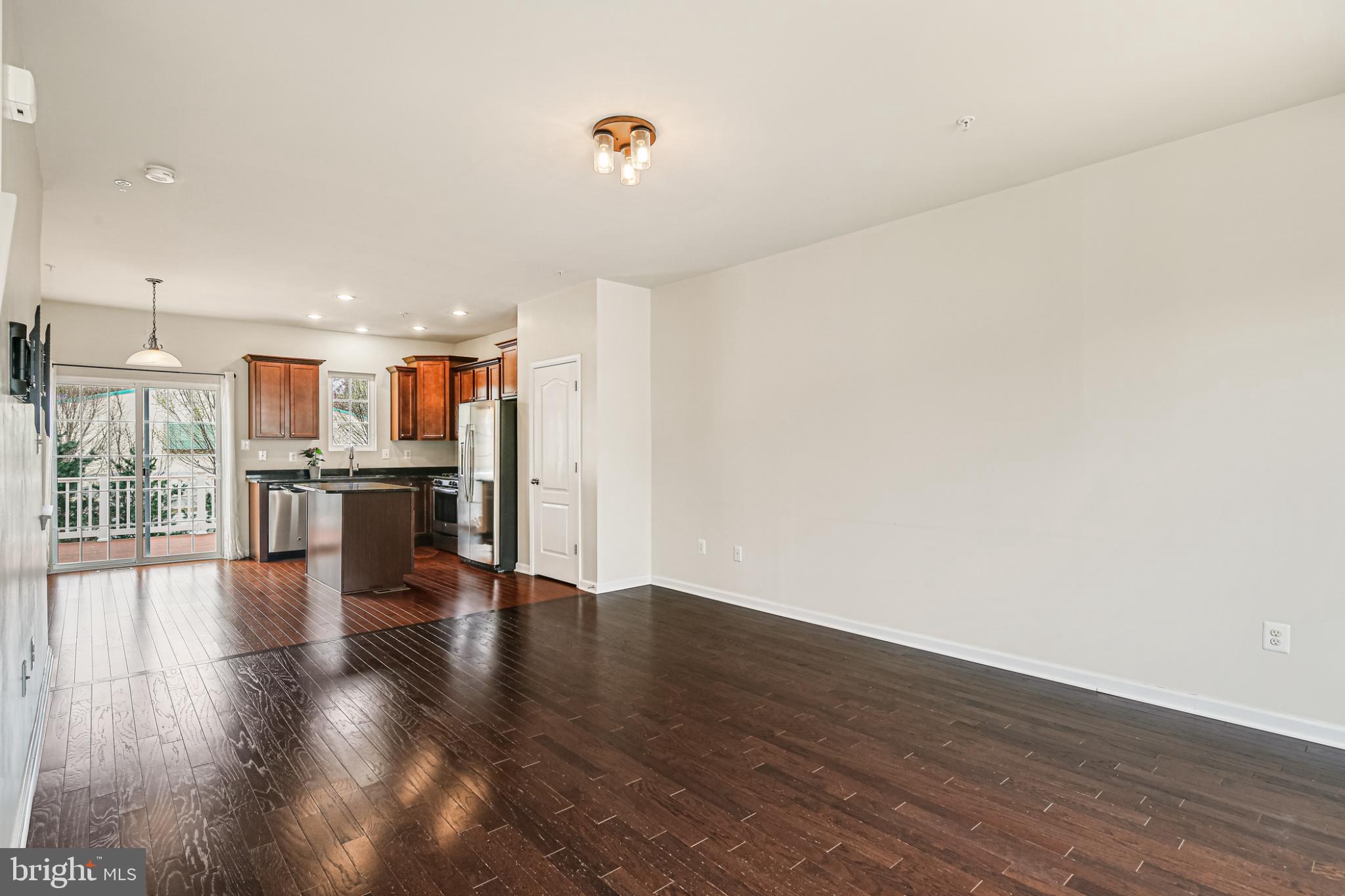 TANYARD SPRINGS TOWNHOMES - Residential