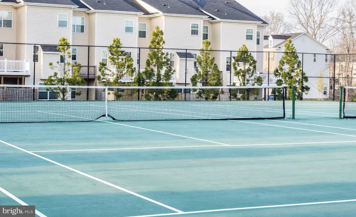 TANYARD SPRINGS TOWNHOMES - Residential