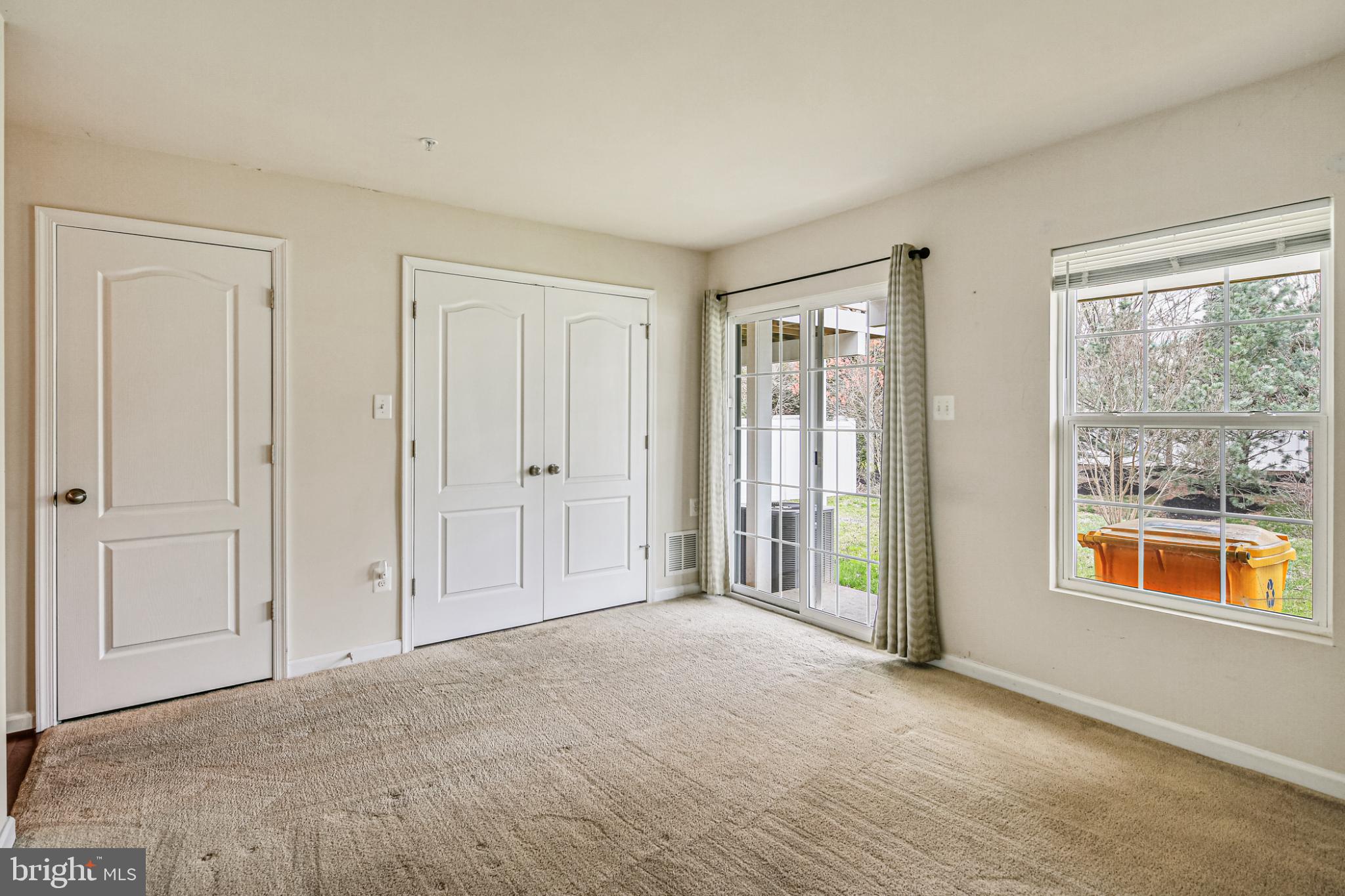 TANYARD SPRINGS TOWNHOMES - Residential