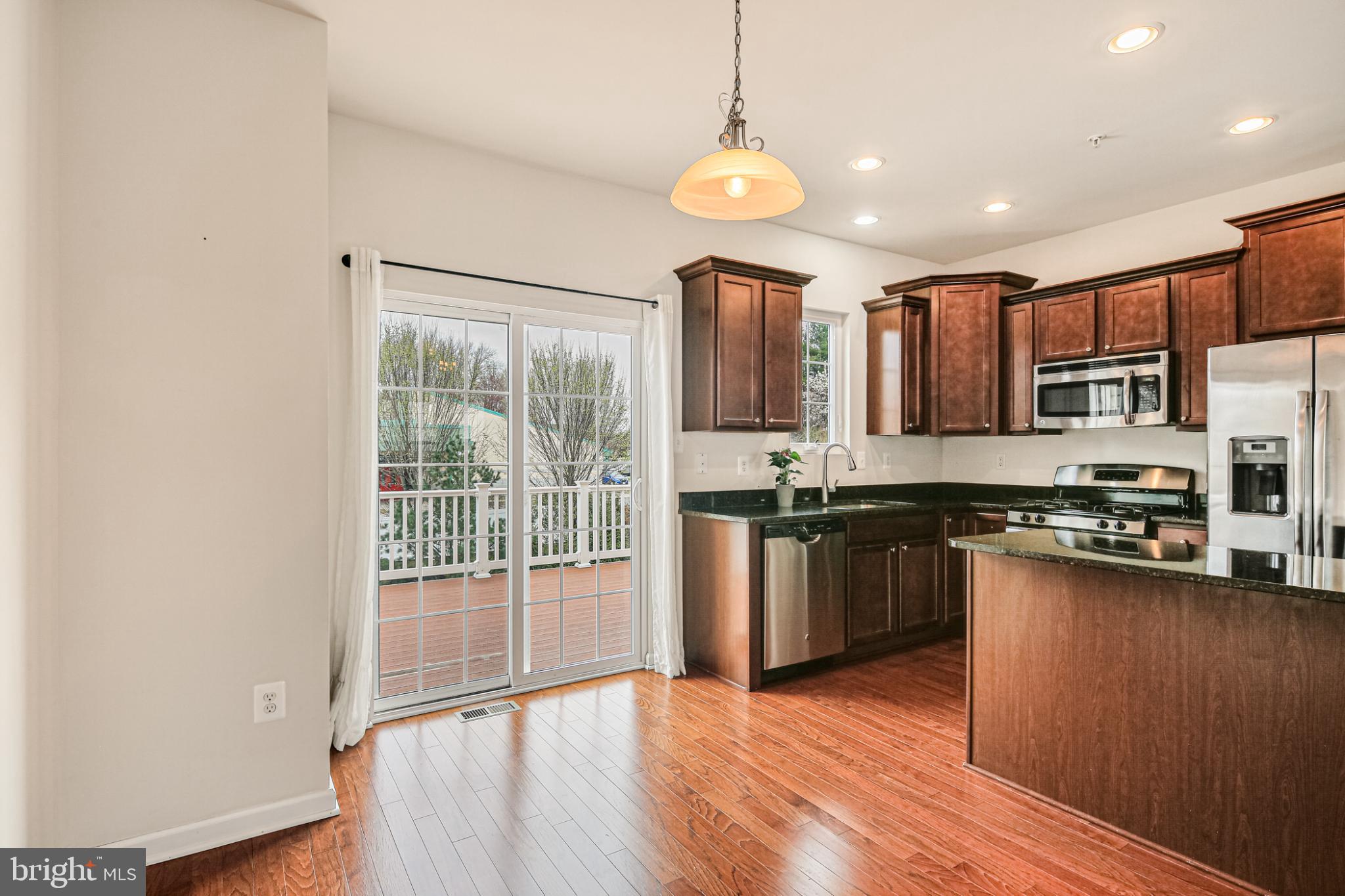 TANYARD SPRINGS TOWNHOMES - Residential