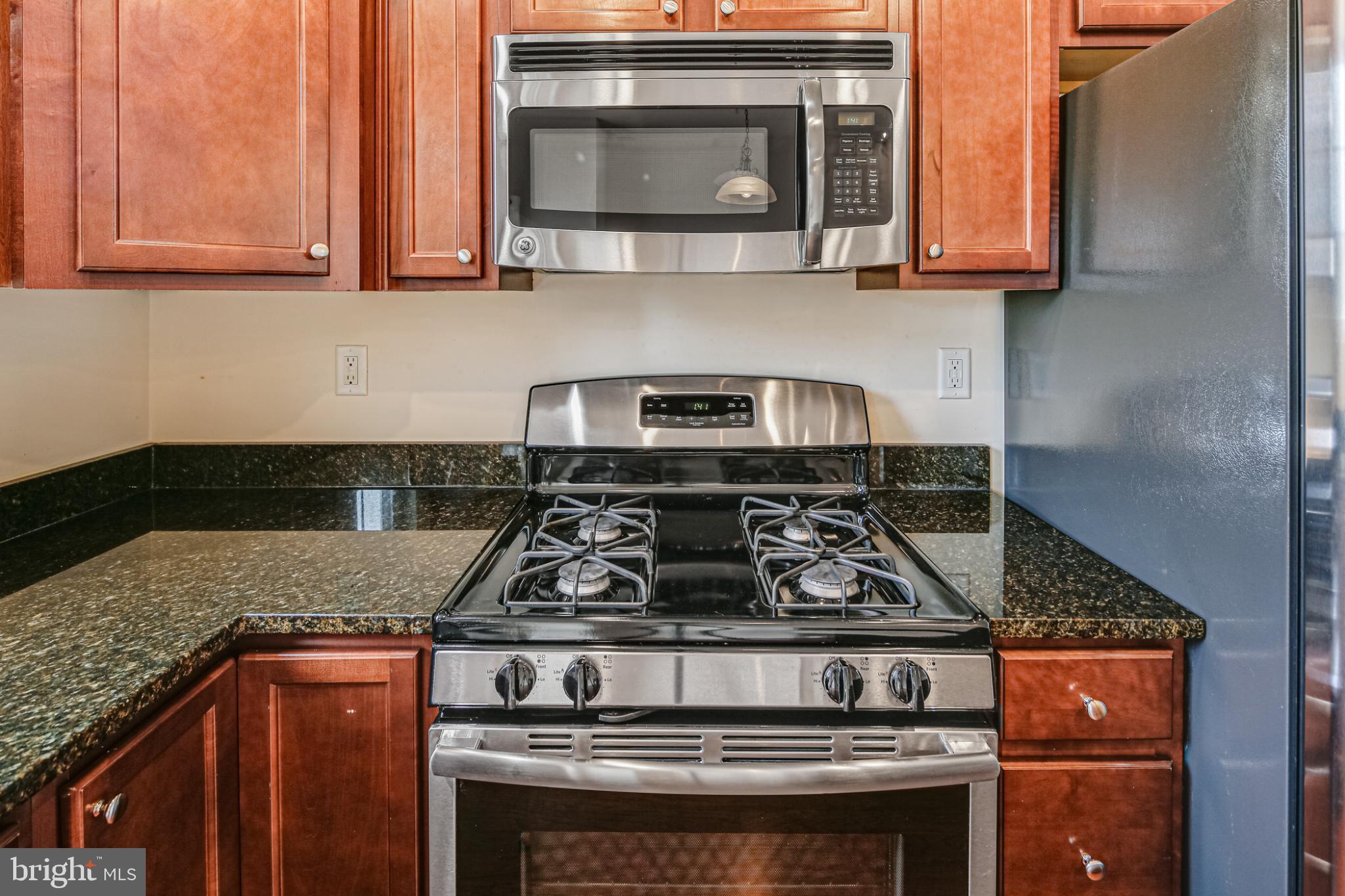 TANYARD SPRINGS TOWNHOMES - Residential