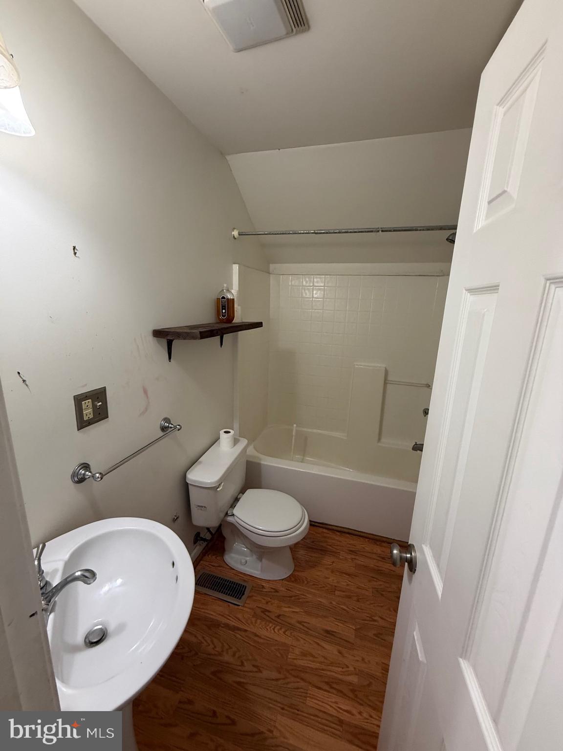 APPLE MT LAKE - Residential