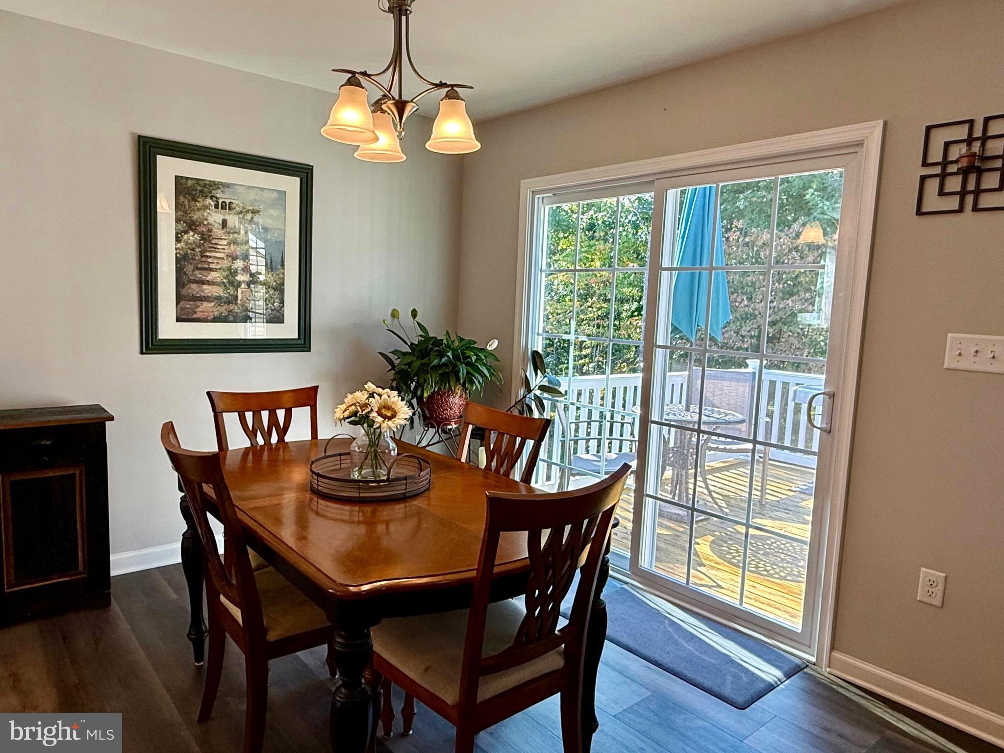 MIDDLE CREEK MANOR - Residential