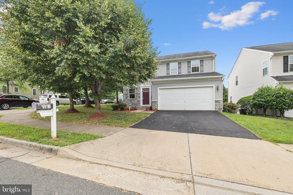 Photo of 161 King Edward Court, CULPEPER, VA 22701 (MLS # VACU2014524)
