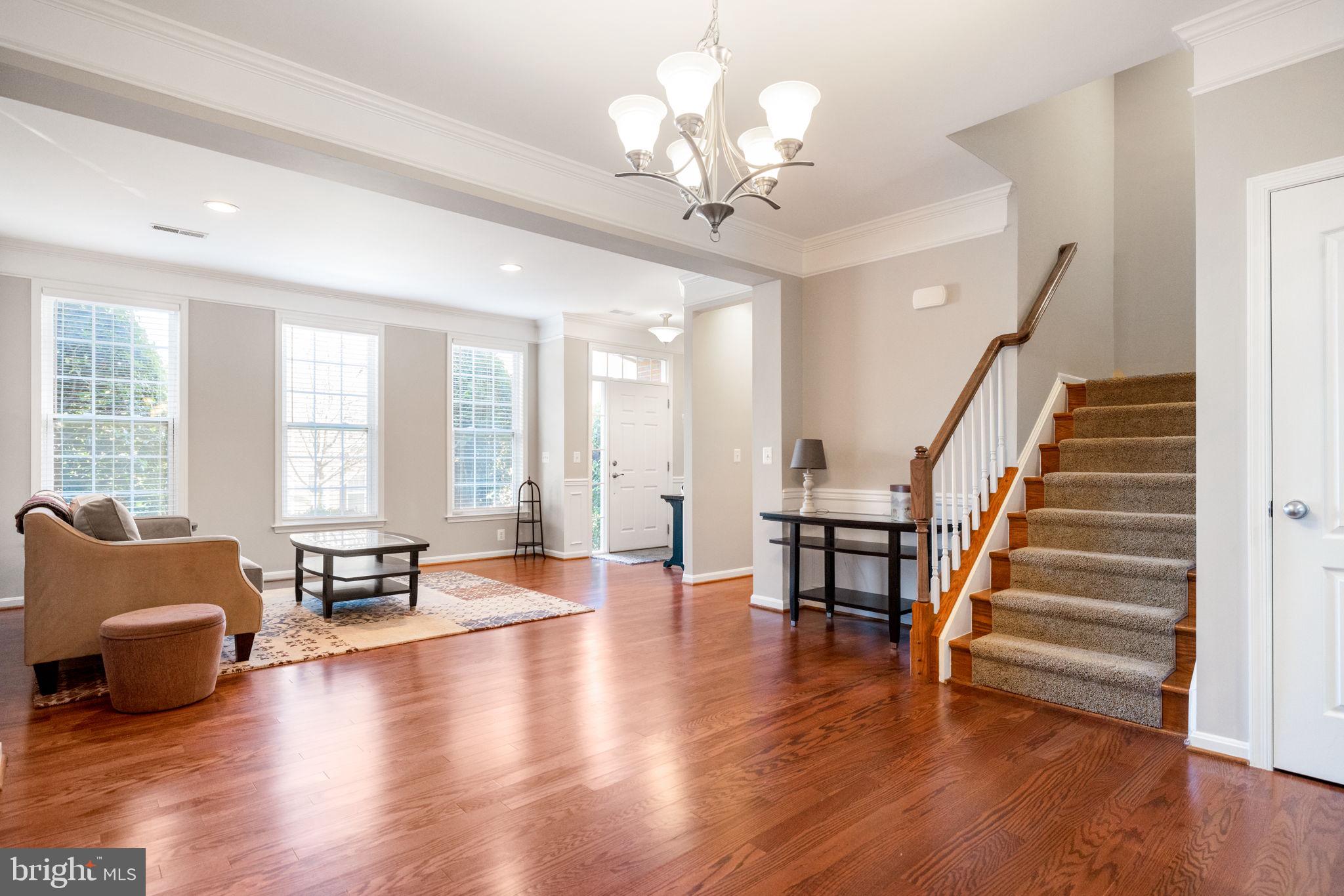 LANSDOWNE TOWN CENTER - Residential