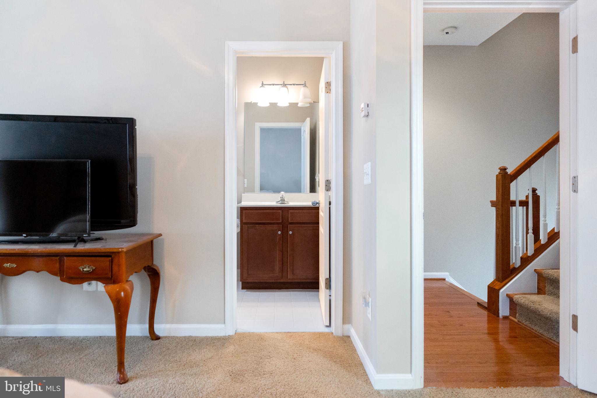 LANSDOWNE TOWN CENTER - Residential