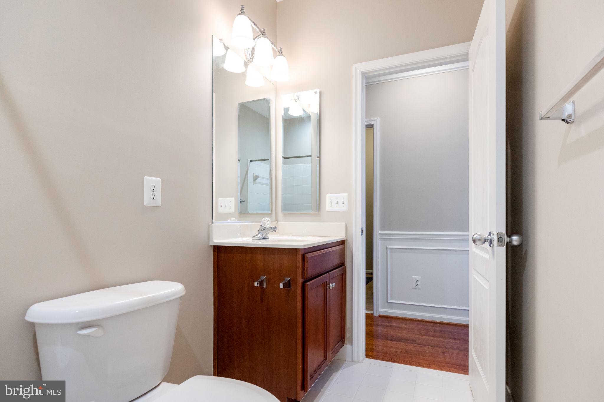 LANSDOWNE TOWN CENTER - Residential