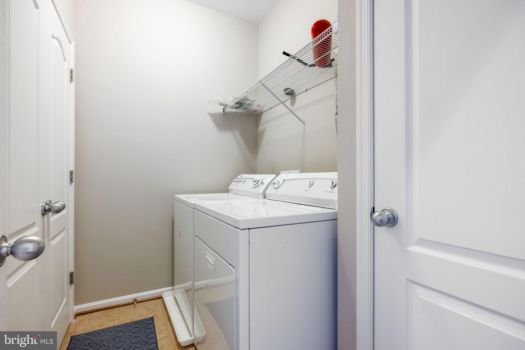 LANSDOWNE TOWN CENTER - Residential