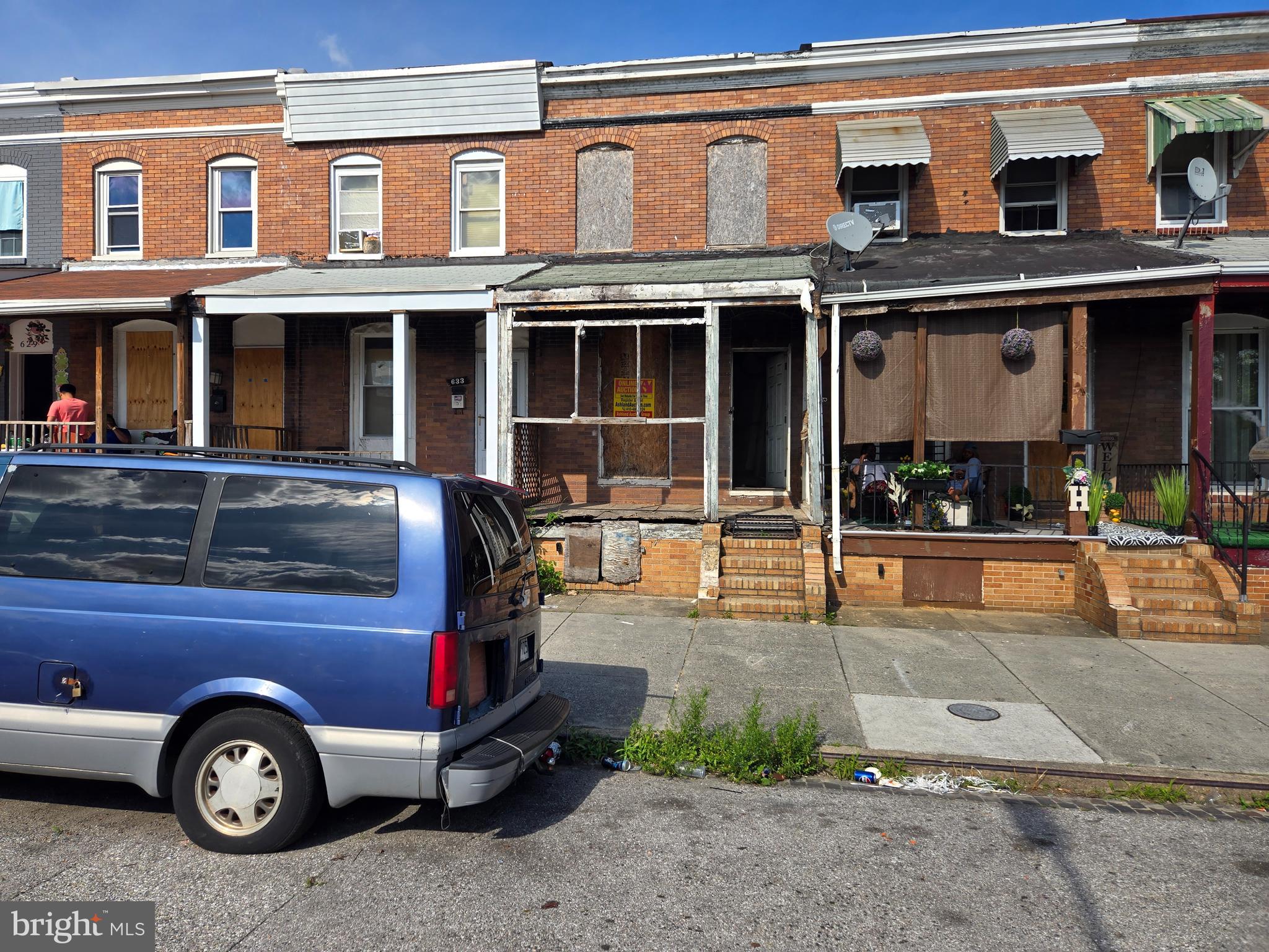 ONLINE AUCTION: Bidding begins 6/12/2025 @ 10:00 AM. Bidding ends 6/16/2025 @ 11:20 AM. List Price is Suggested Opening Bid. Deposit: $5,000. 2 story porch-front townhouse located in the Carrollton Ridge area. MINUTES to Westside Shopping Center, Grace Medical Center,- Carroll Park, Carroll Park Golf Course, & Mount Clare Junction Shopping Center. Easy Access to Major Traffic Artery Wilkens Ave.