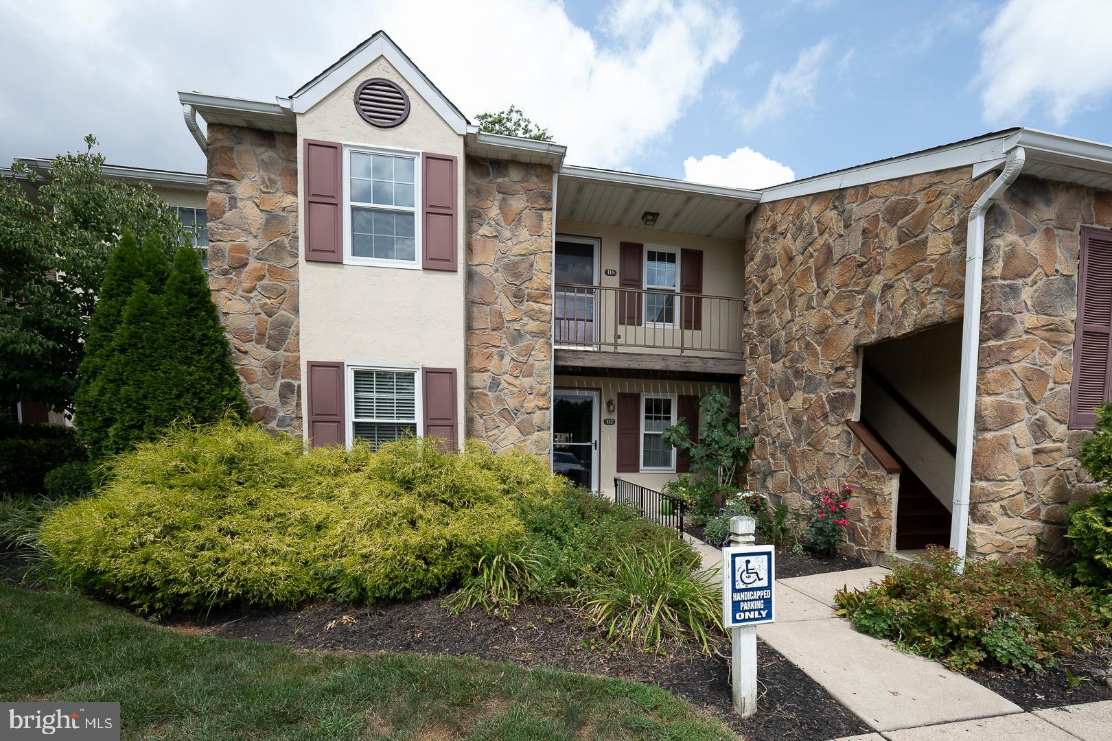 CHESTERBROOK - Residential Lease