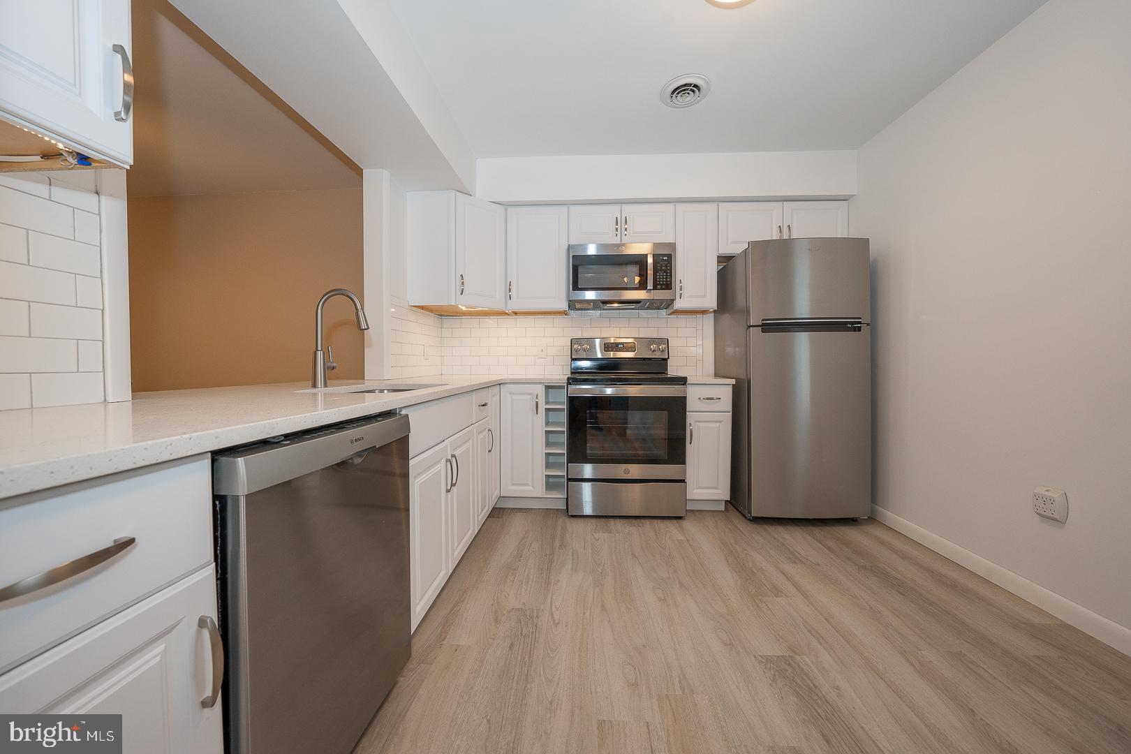 CHESTERBROOK - Residential Lease