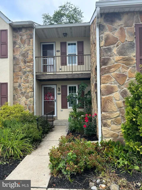 118 Valley Stream Circle, Chesterbrook, PA MLS: PACT2071140