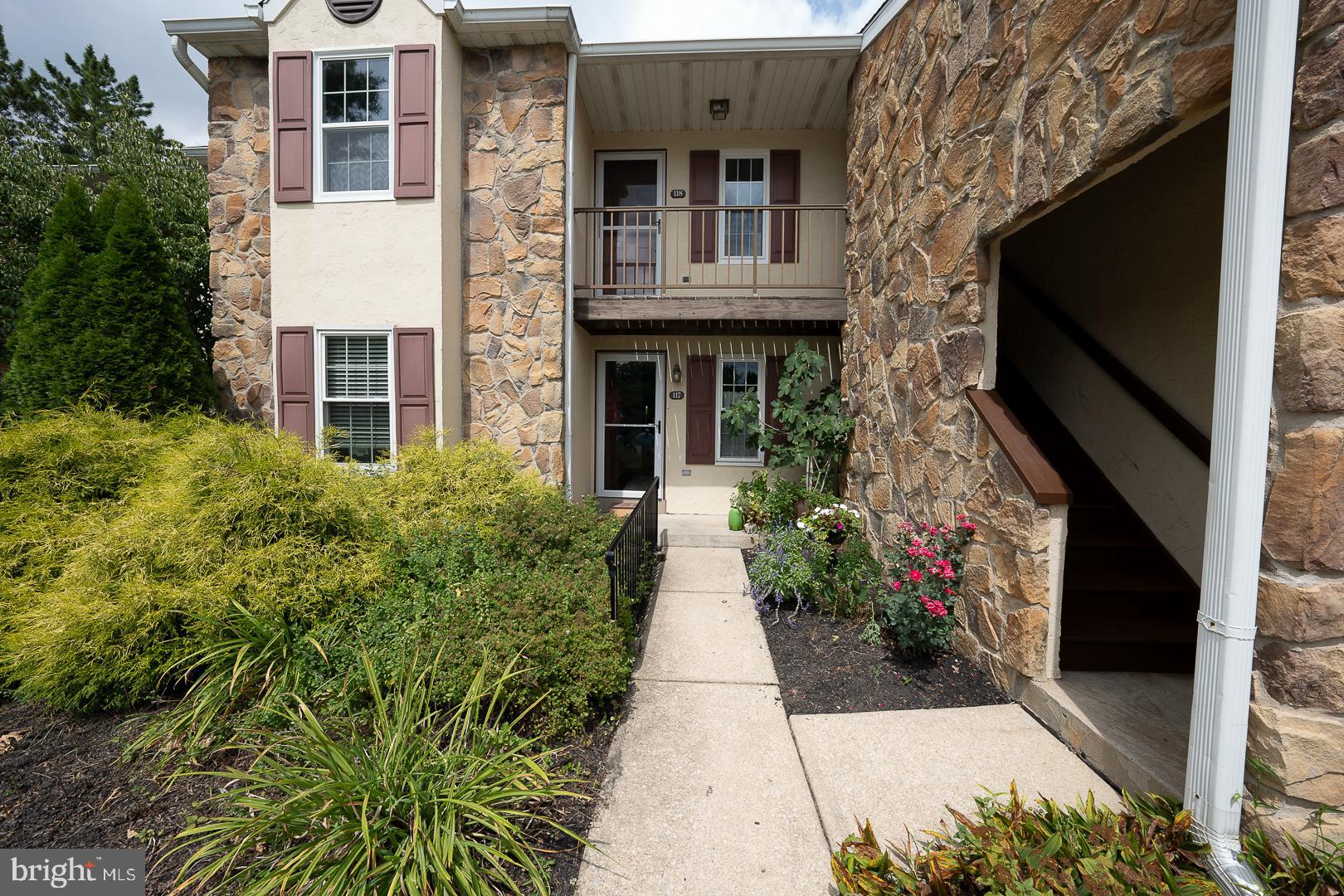 CHESTERBROOK - Residential Lease