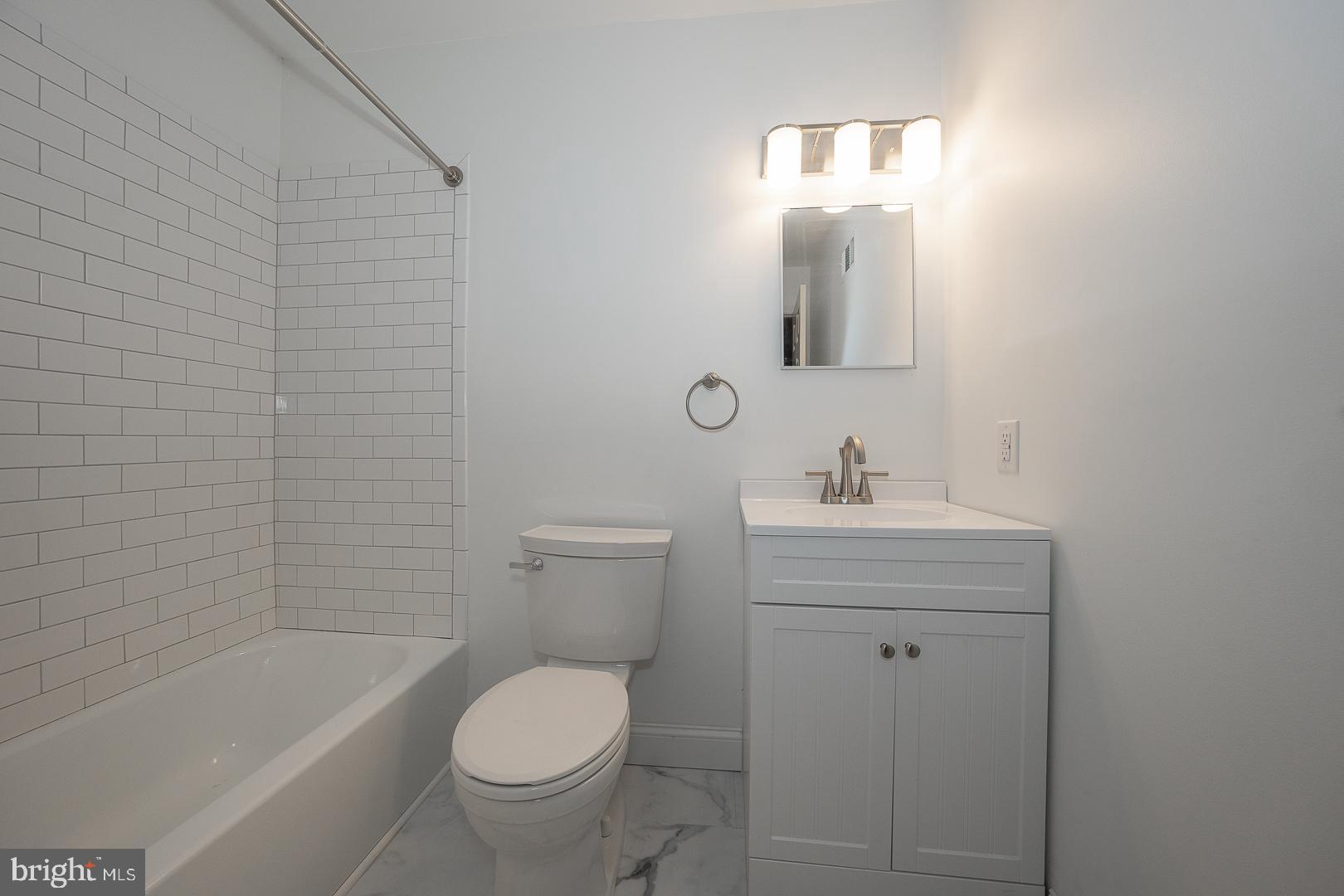 CHESTERBROOK - Residential Lease