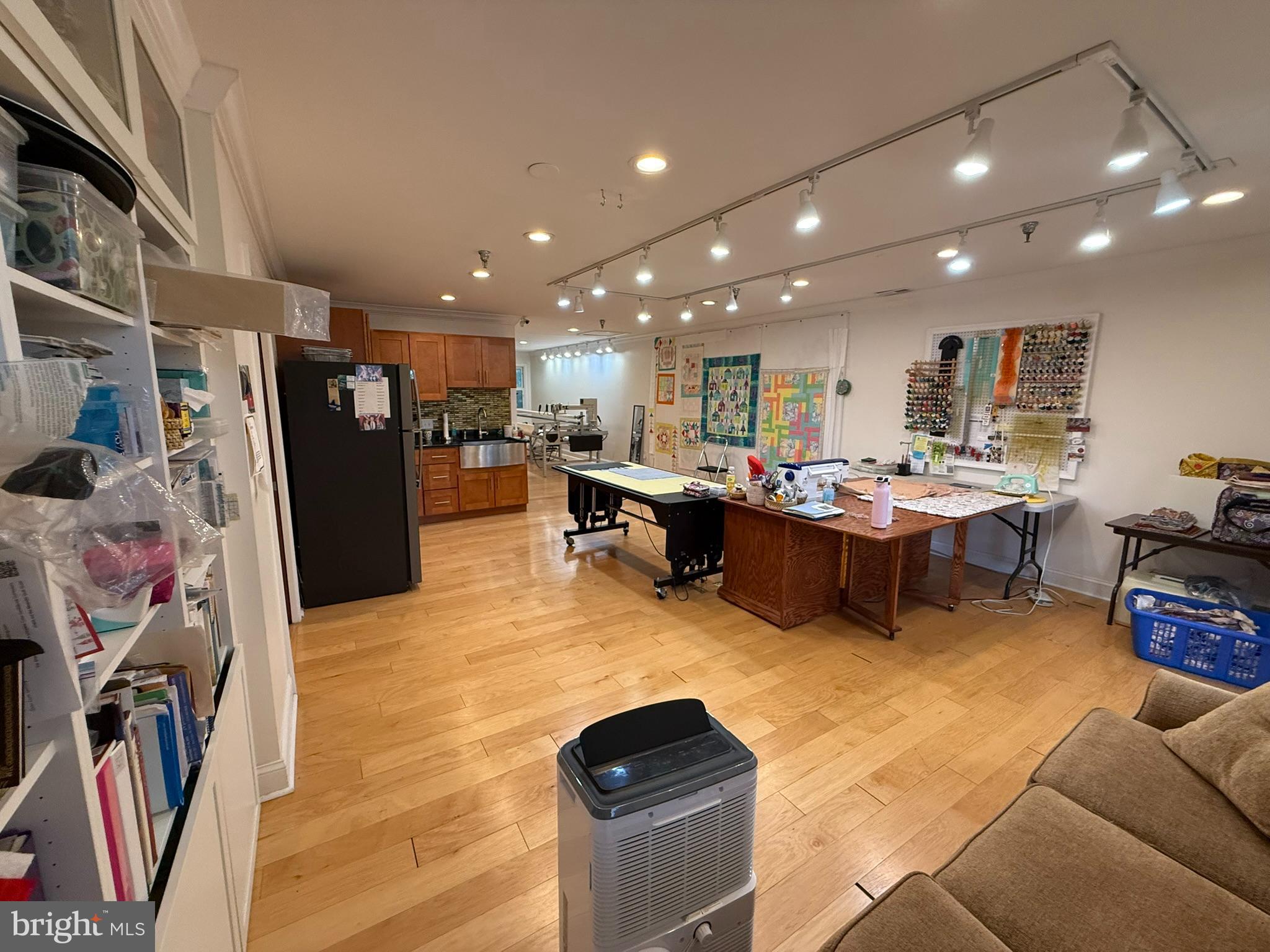 600 LOUIS DRIVE 201