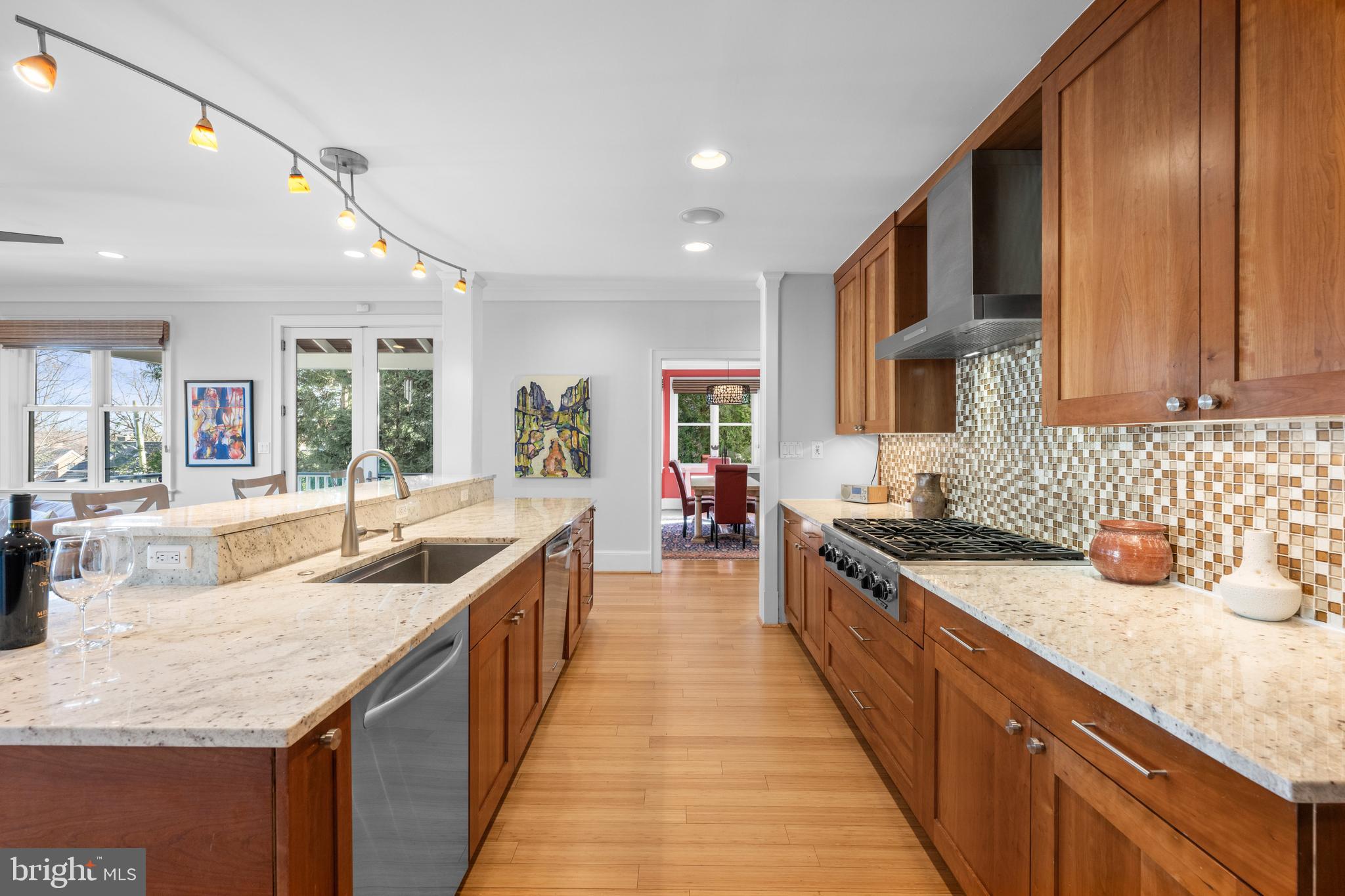 CHEVY CHASE - Residential