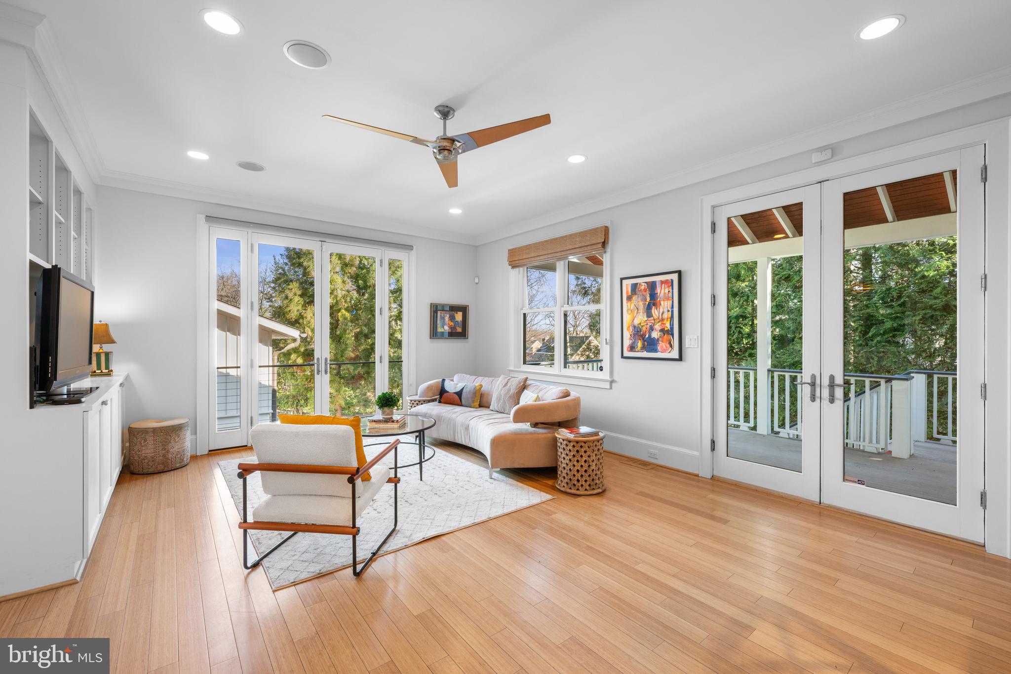CHEVY CHASE - Residential