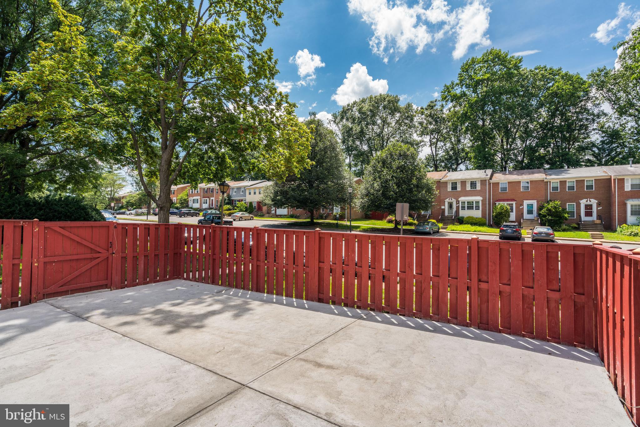 PINEWOOD GREENS - Residential