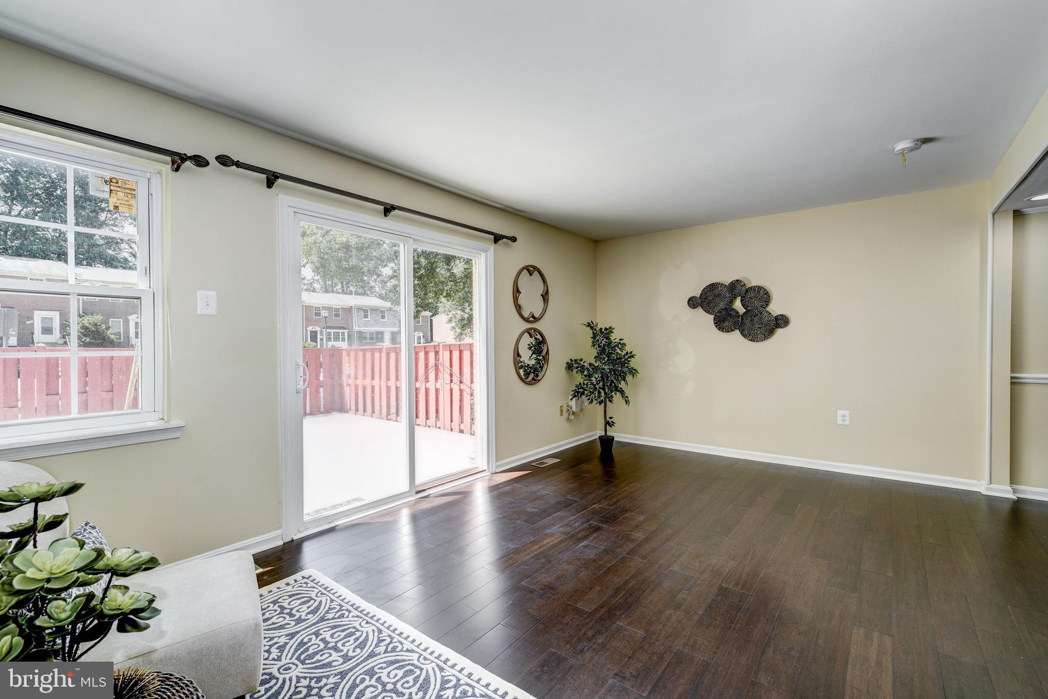 PINEWOOD GREENS - Residential