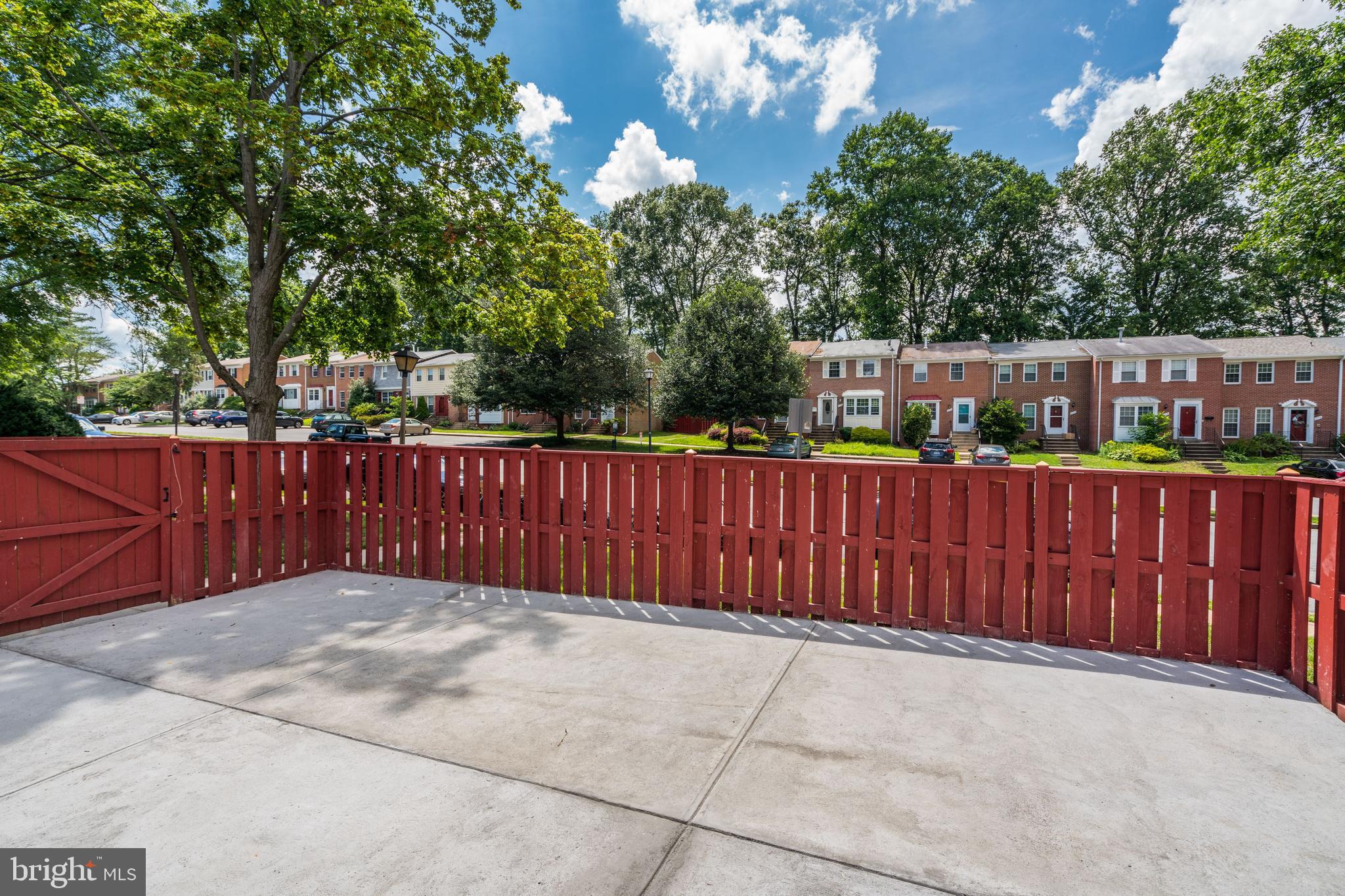PINEWOOD GREENS - Residential